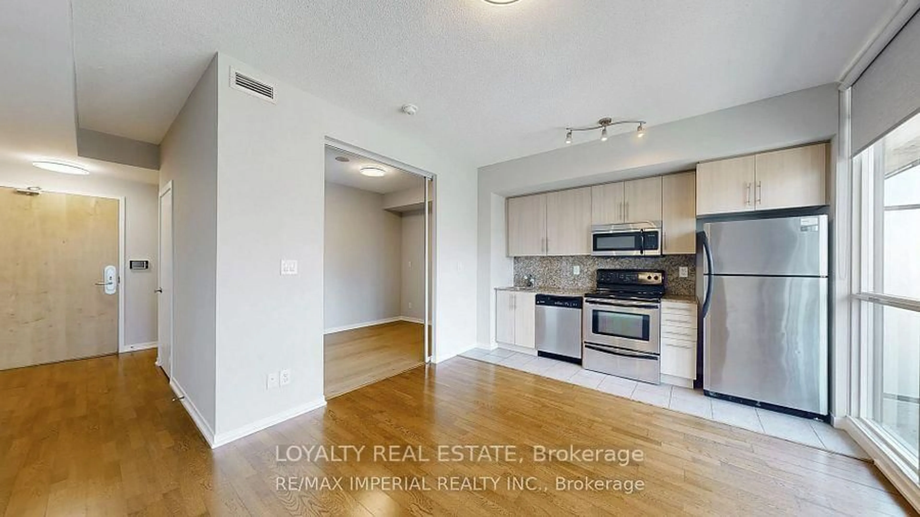 Unknown for 65 Bremner Blvd #4907, Toronto Ontario M5J 0A7