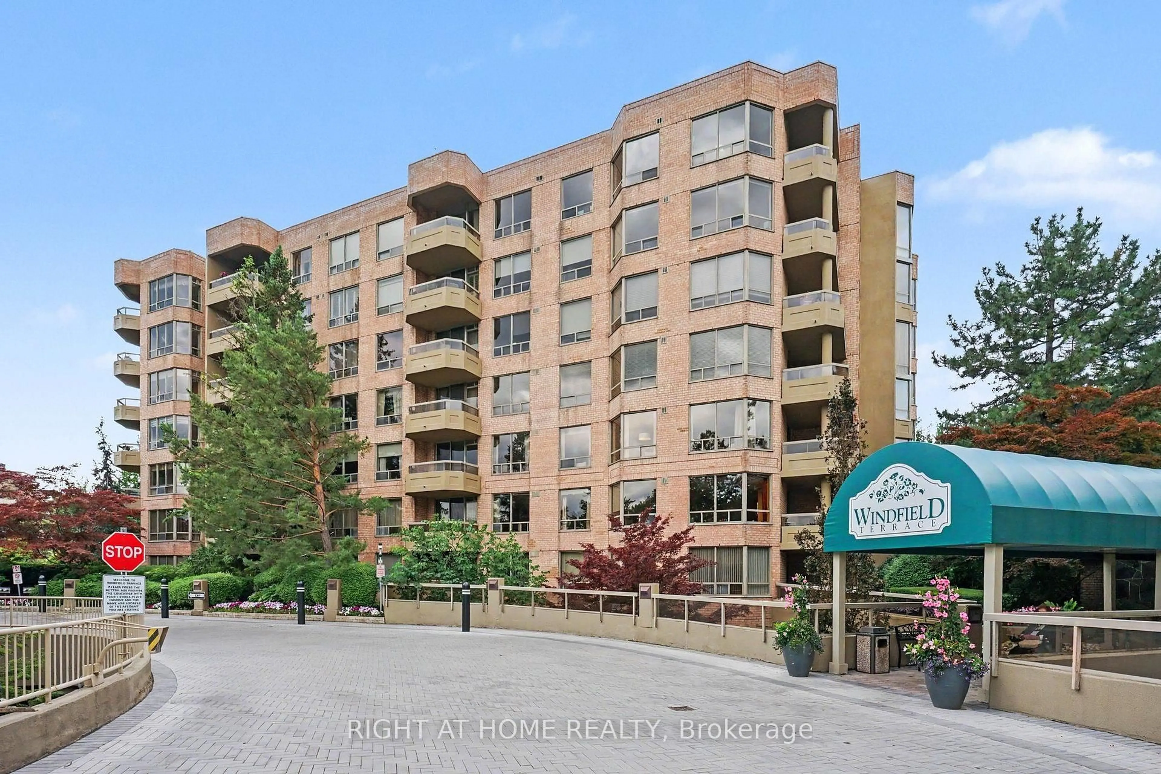 Unknown for 1200 Don Mills Rd #301, Toronto Ontario M3B 3N8