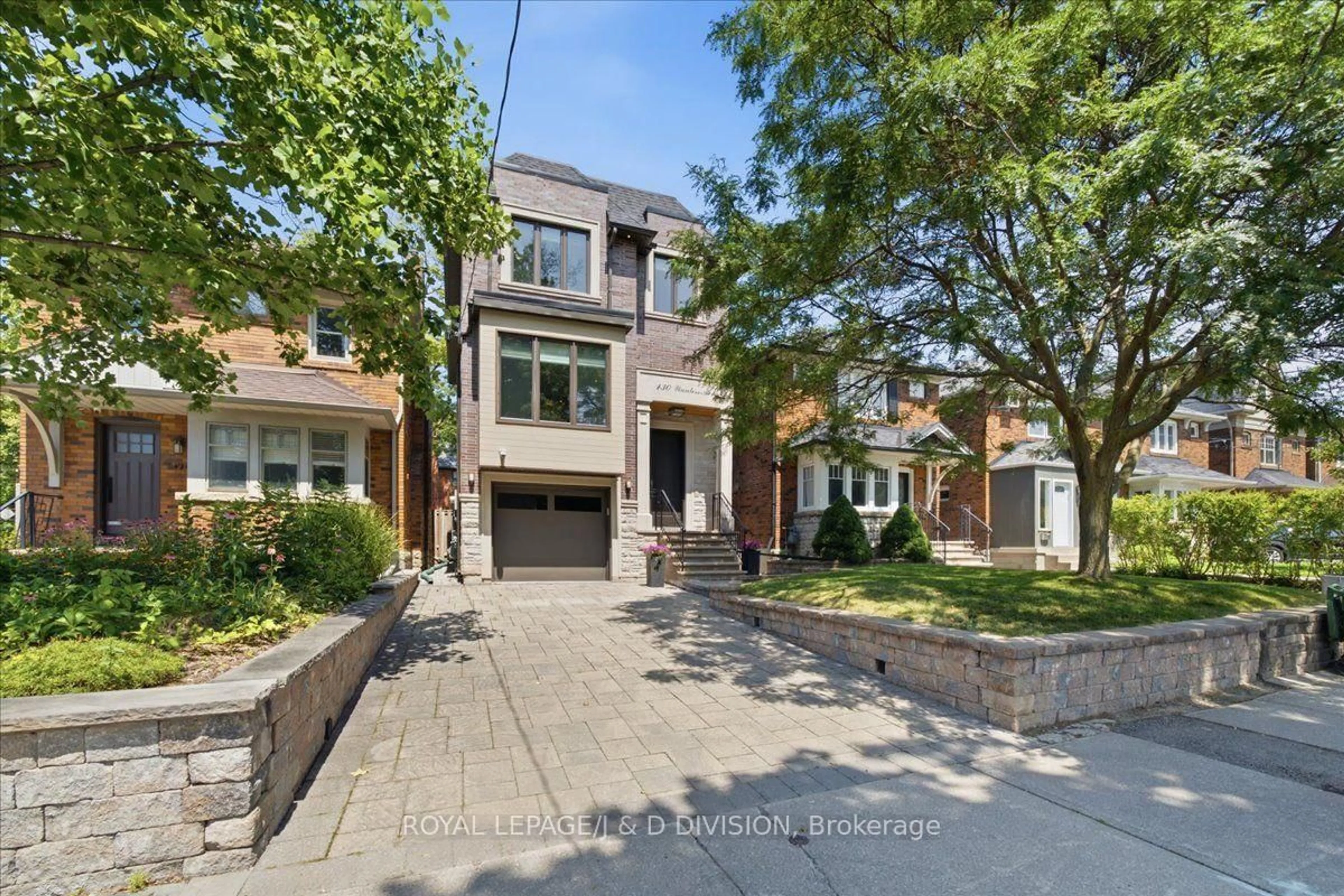 Home with brick exterior material, street for 130 Wanless Ave, Toronto Ontario M4N 1W2