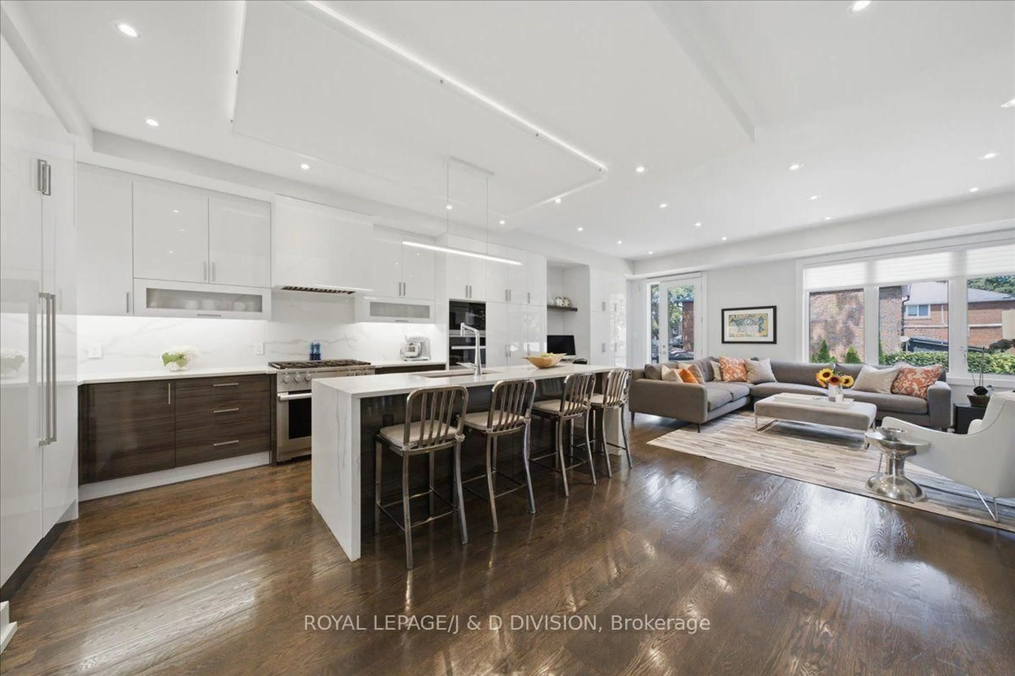 Open concept kitchen, wood/laminate floor for 130 Wanless Ave, Toronto Ontario M4N 1W2