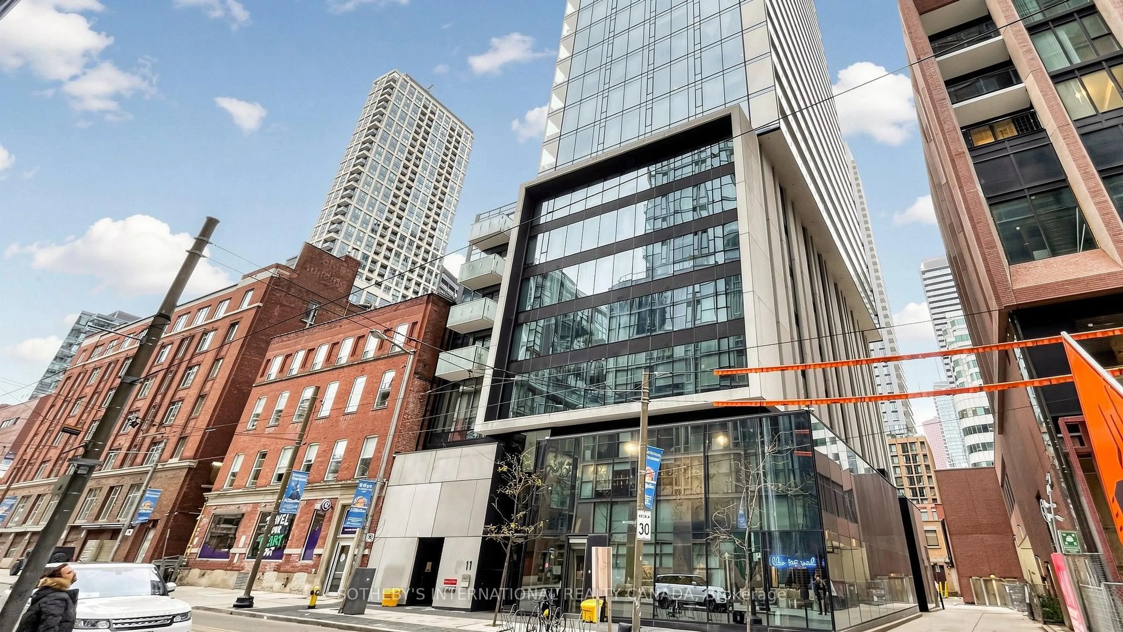 Indoor foyer for 11 Charlotte St #2807, Toronto Ontario M5V 0M6