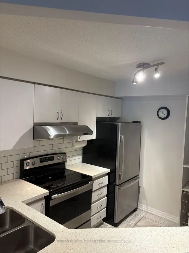 24 Wellesley St #1303, Toronto 2