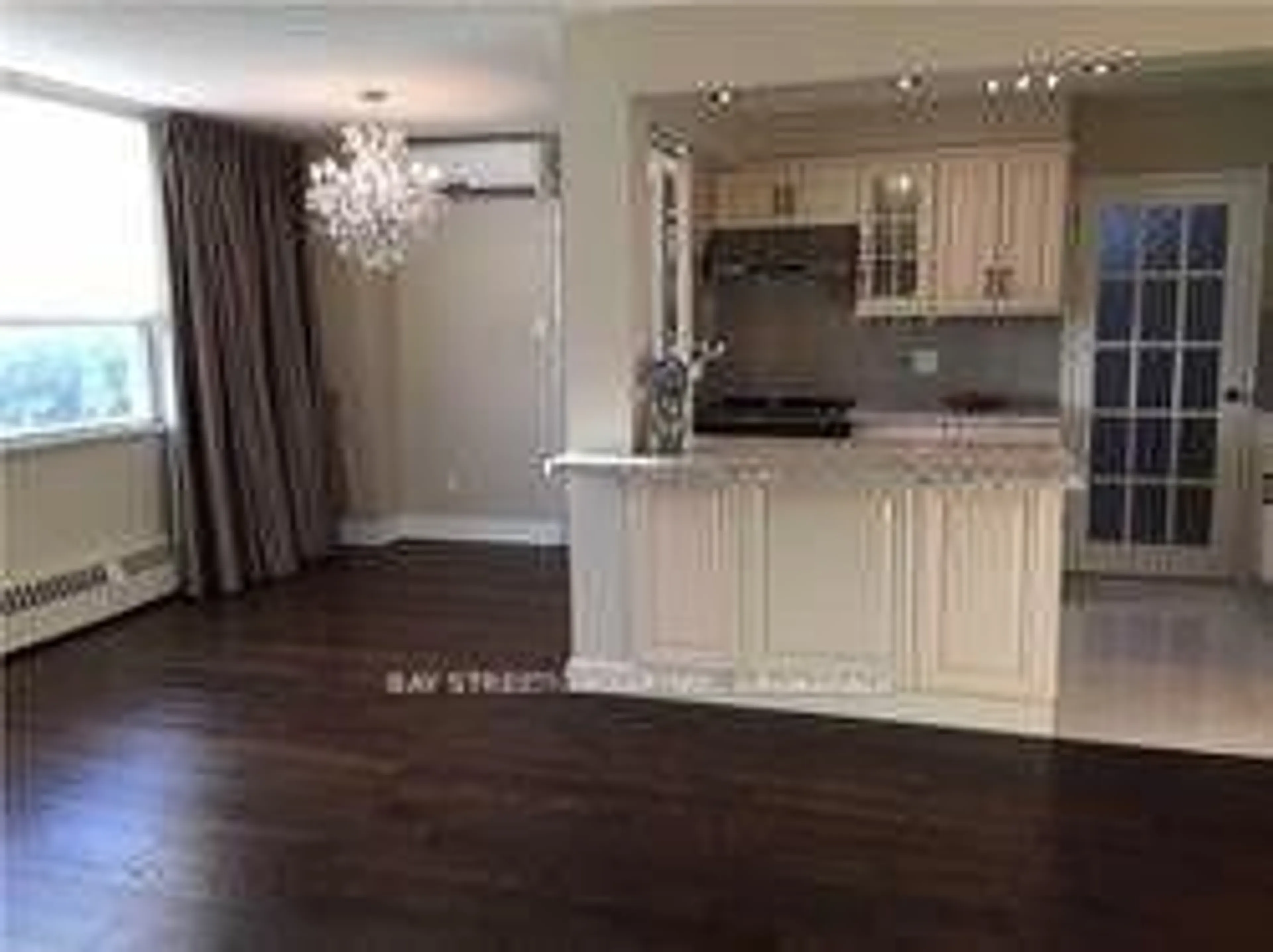 Open concept kitchen, wood/laminate floor for 5 Parkway Forest Dr #1210, Toronto Ontario M2J 1L2
