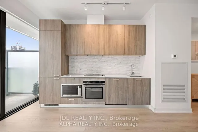 50 Charles St East St #4307, Toronto 4