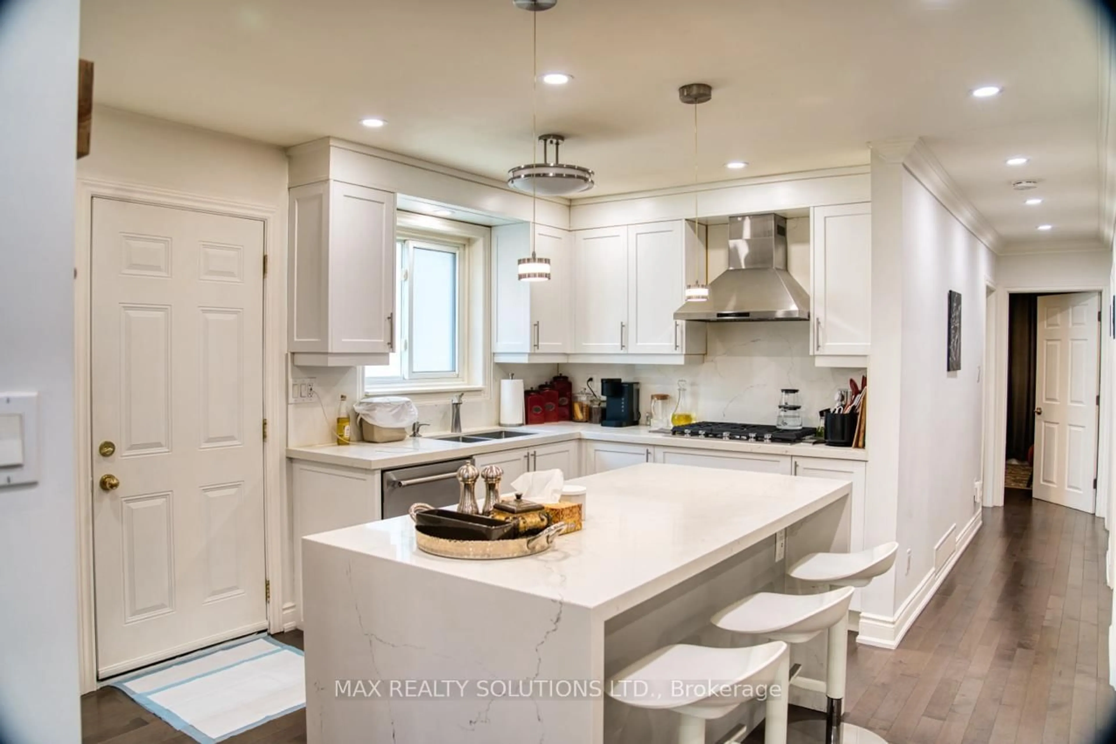 Open concept kitchen, ceramic/tile floor for 31 Lochinvar Cres, Toronto Ontario M3A 3J9