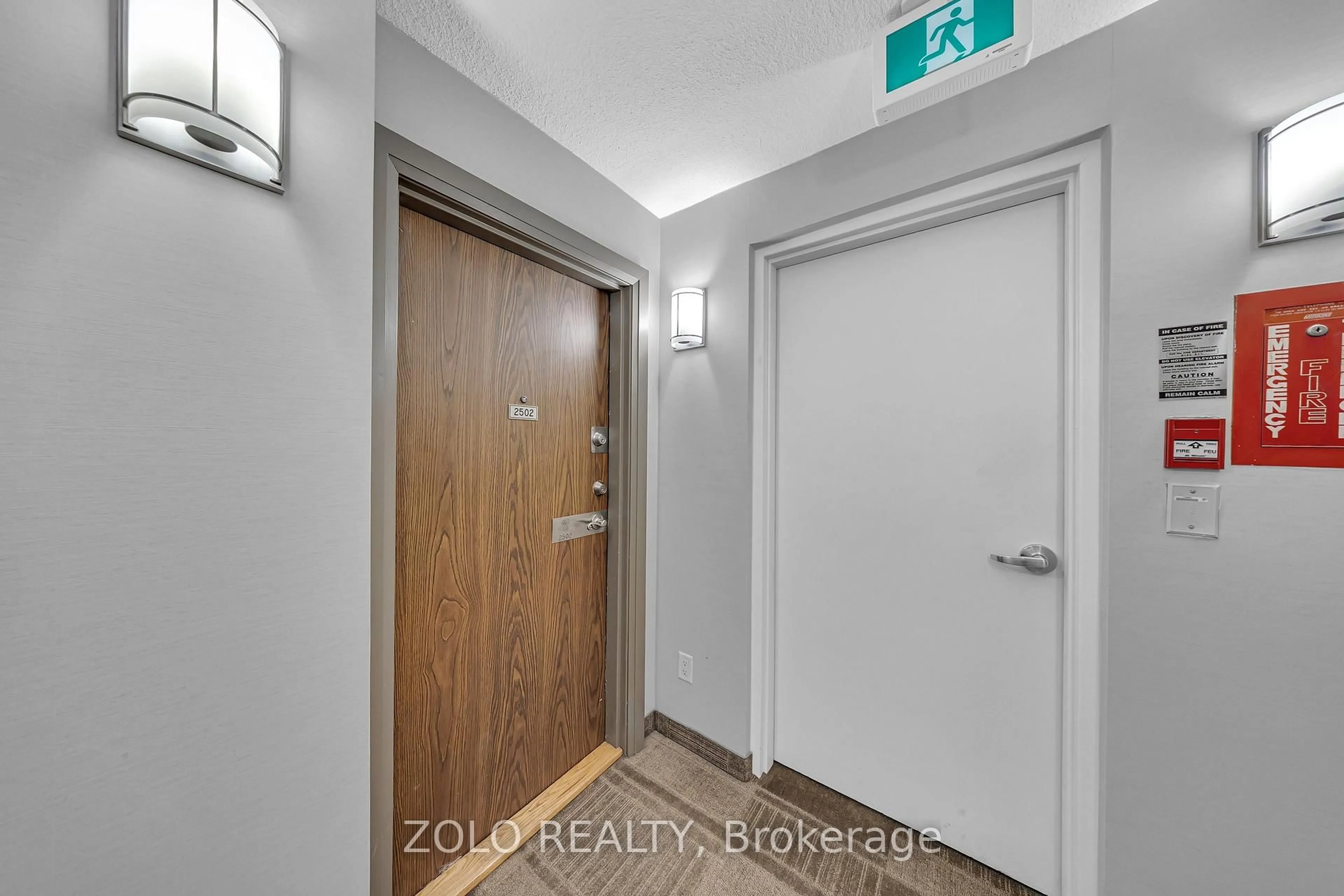 Indoor entryway for 133 Torresdale Ave #2502, Toronto Ontario M2R 3T2