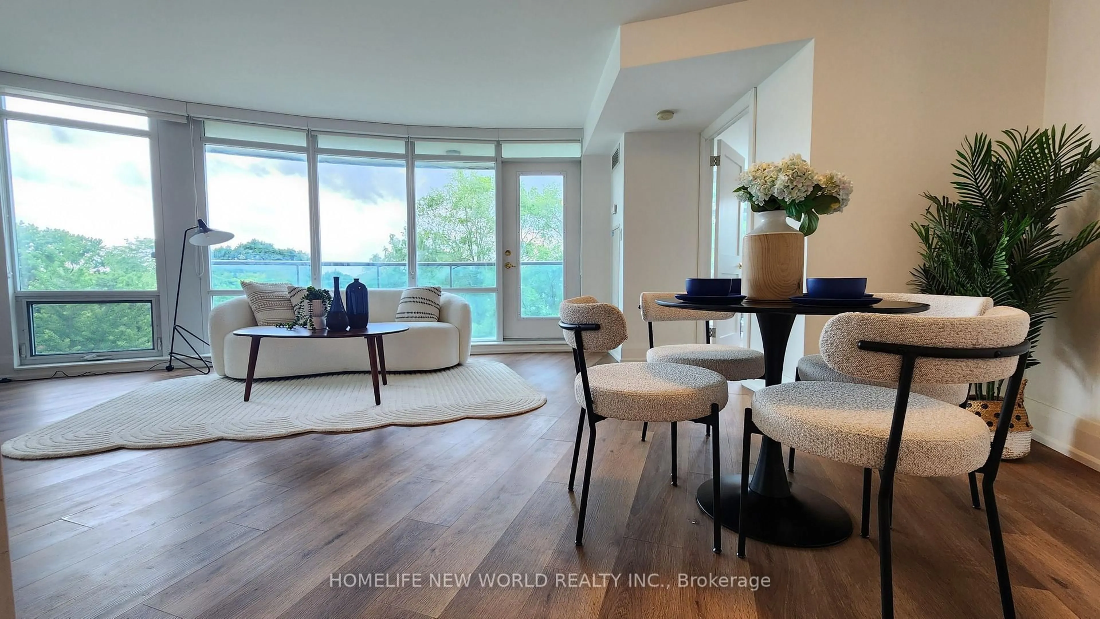 Living room with furniture, unknown for 3830 Bathurst St #404, Toronto Ontario M3H 6C5