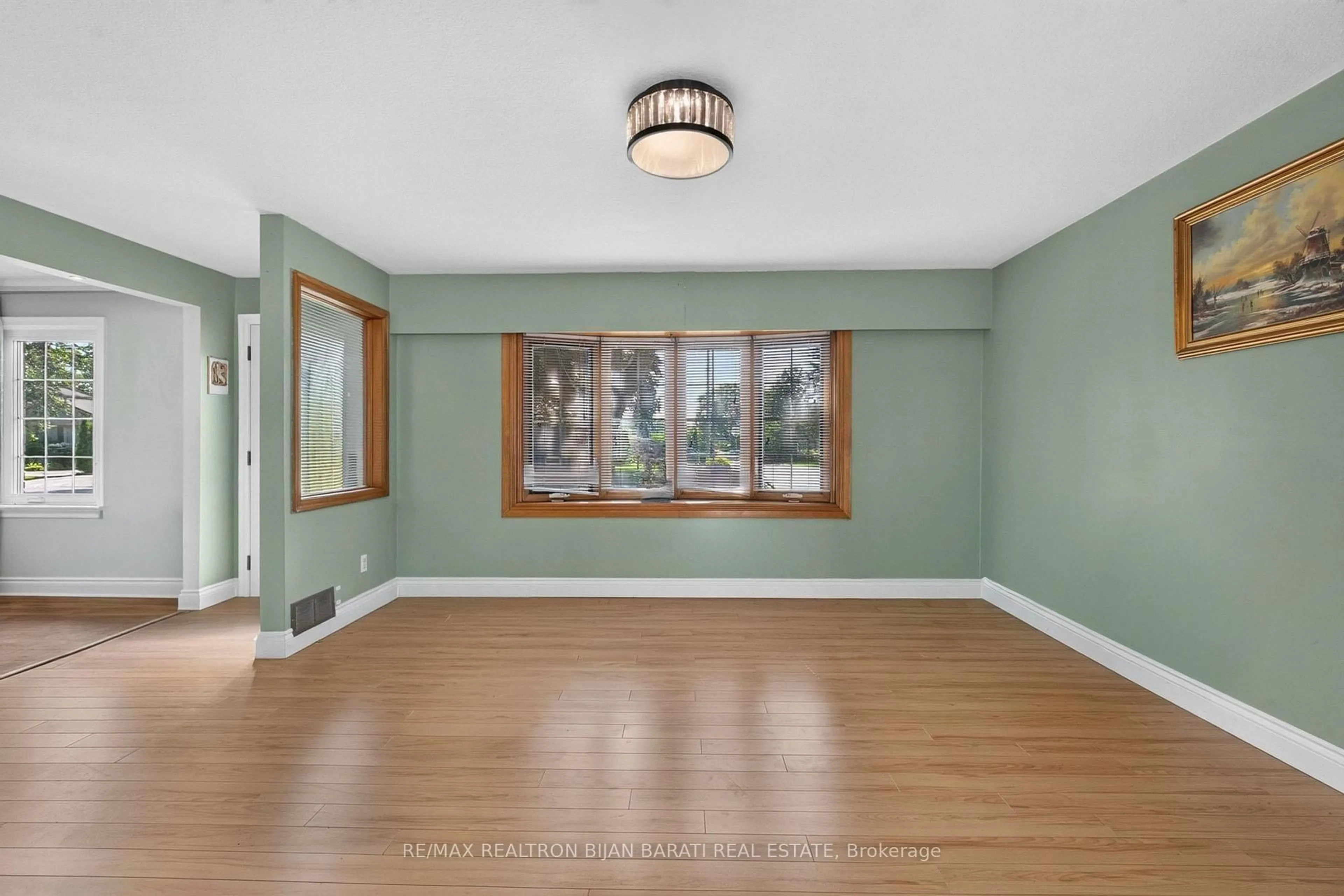 A pic of a room for 601 Conacher Dr, Toronto Ontario M2M 3M9