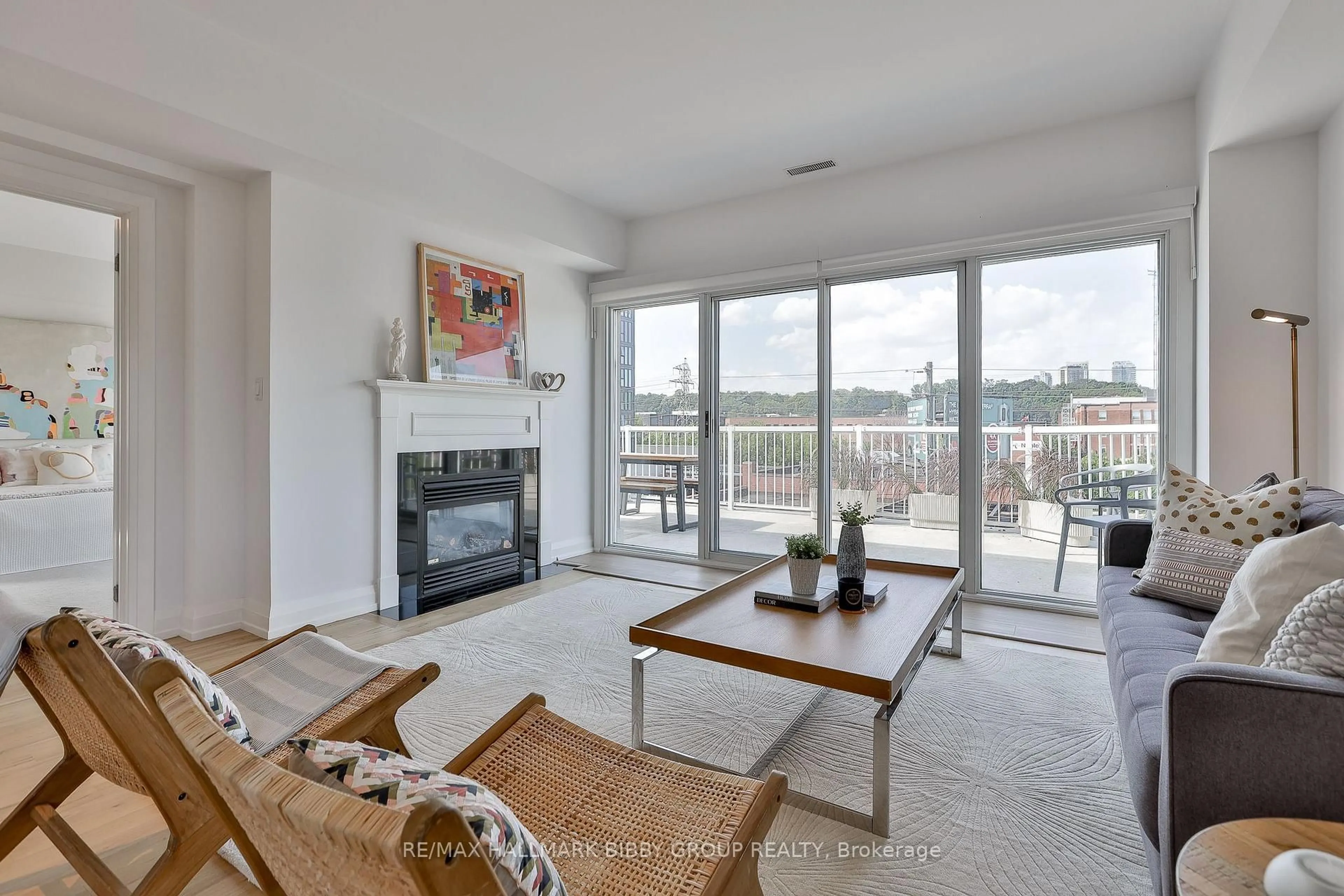Living room with furniture, unknown for 473 Dupont St #7, Toronto Ontario M6G 1Y6