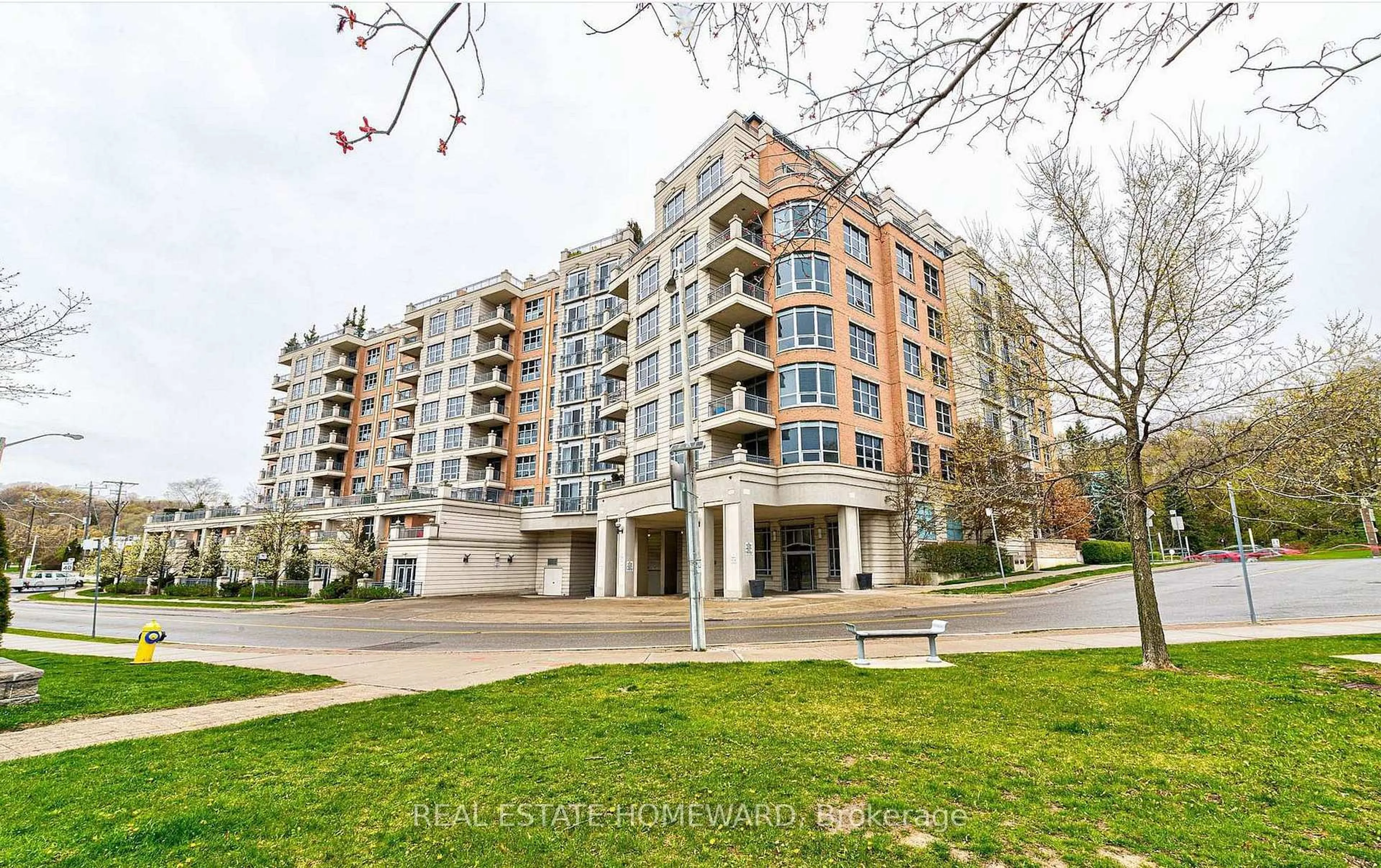 Unknown for 10 OLD YORK MILLS Rd #206, Toronto Ontario M2P 2G9