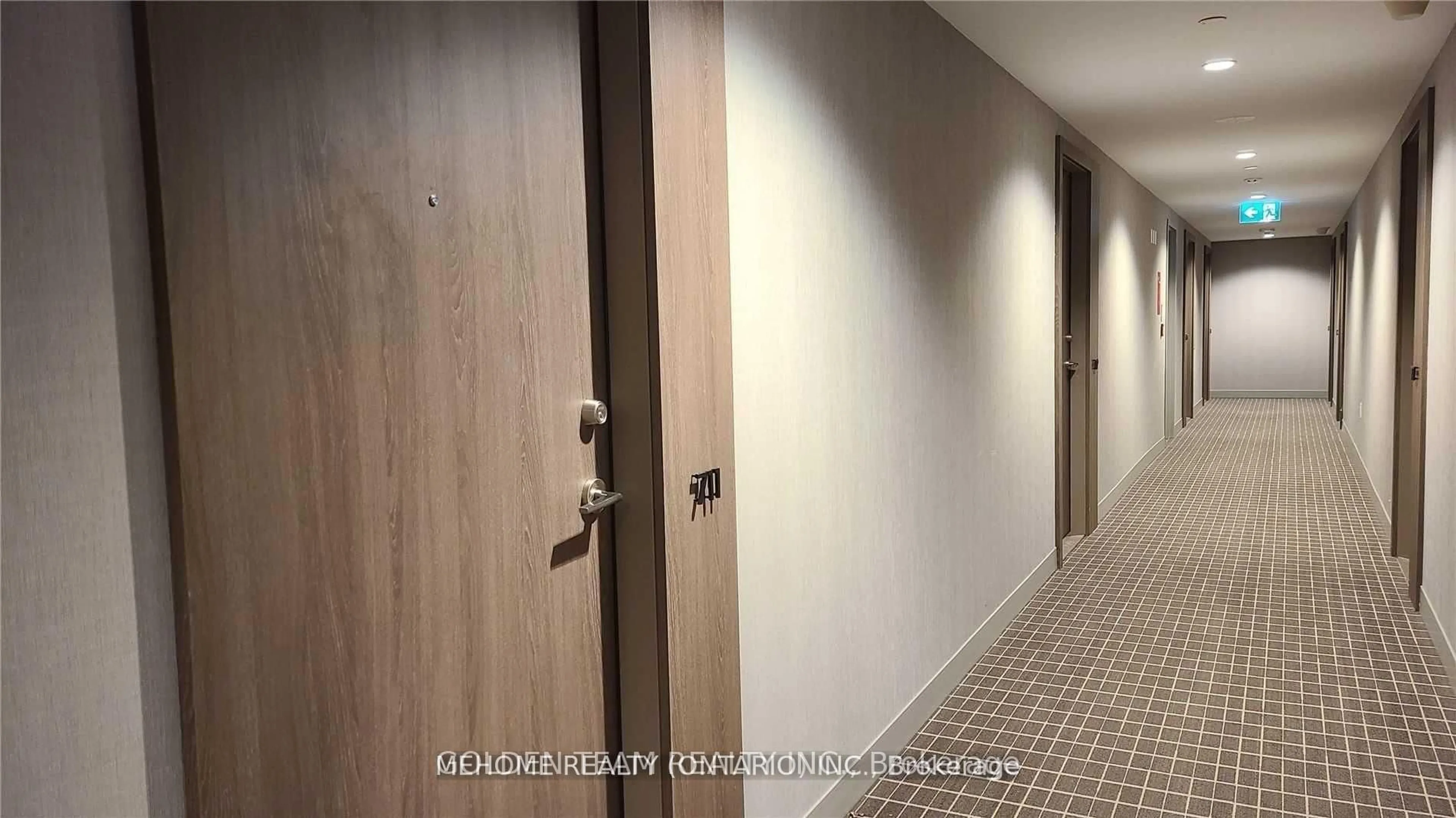 Unknown for 27 Bathurst St #711, Toronto Ontario M5V 2P1