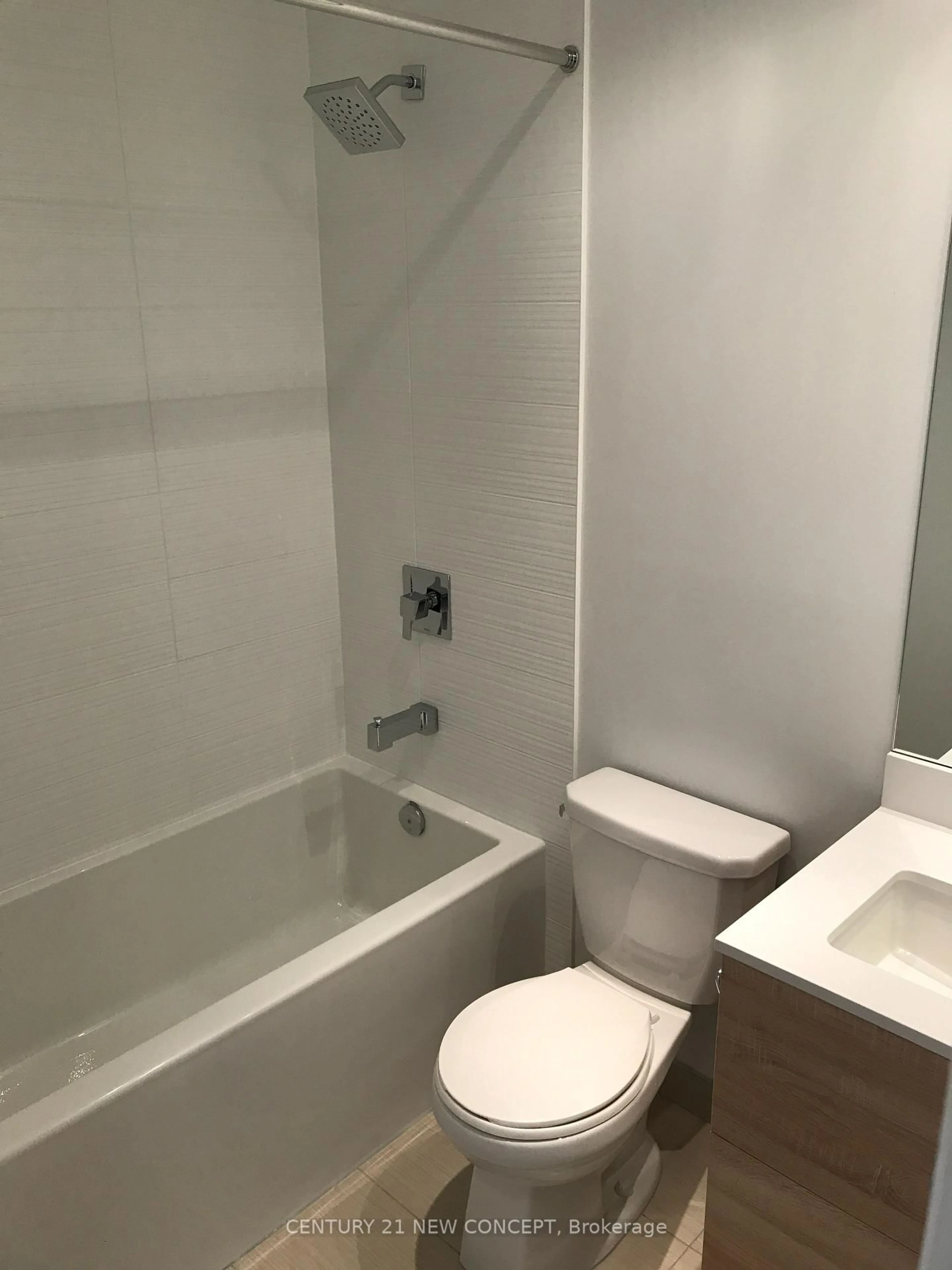 Standard bathroom, unknown for 525 Adelaide St #823, Toronto Ontario M5V 0N7