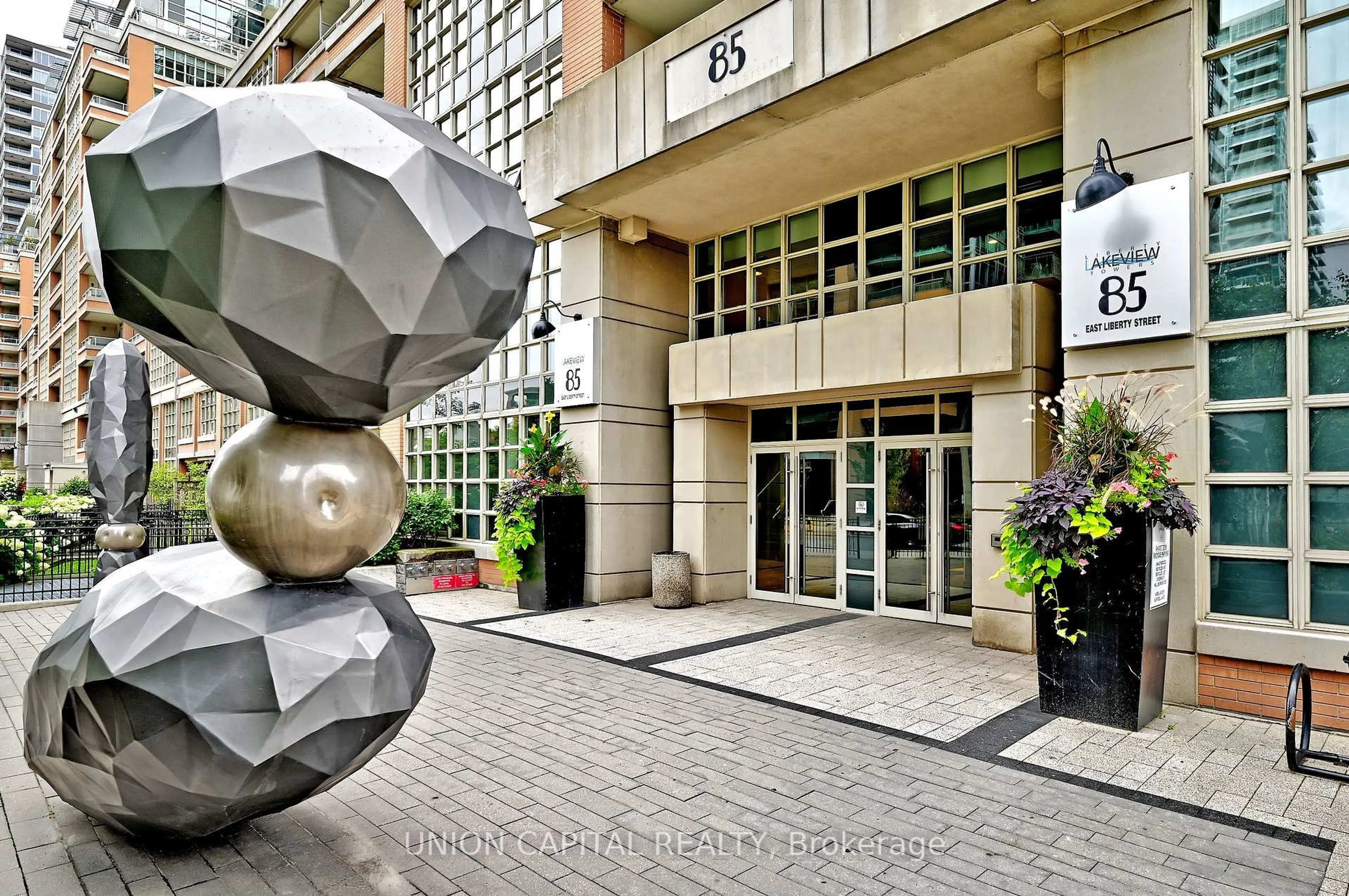 Lobby for 85 East Liberty St #616, Toronto Ontario M6K 3R4
