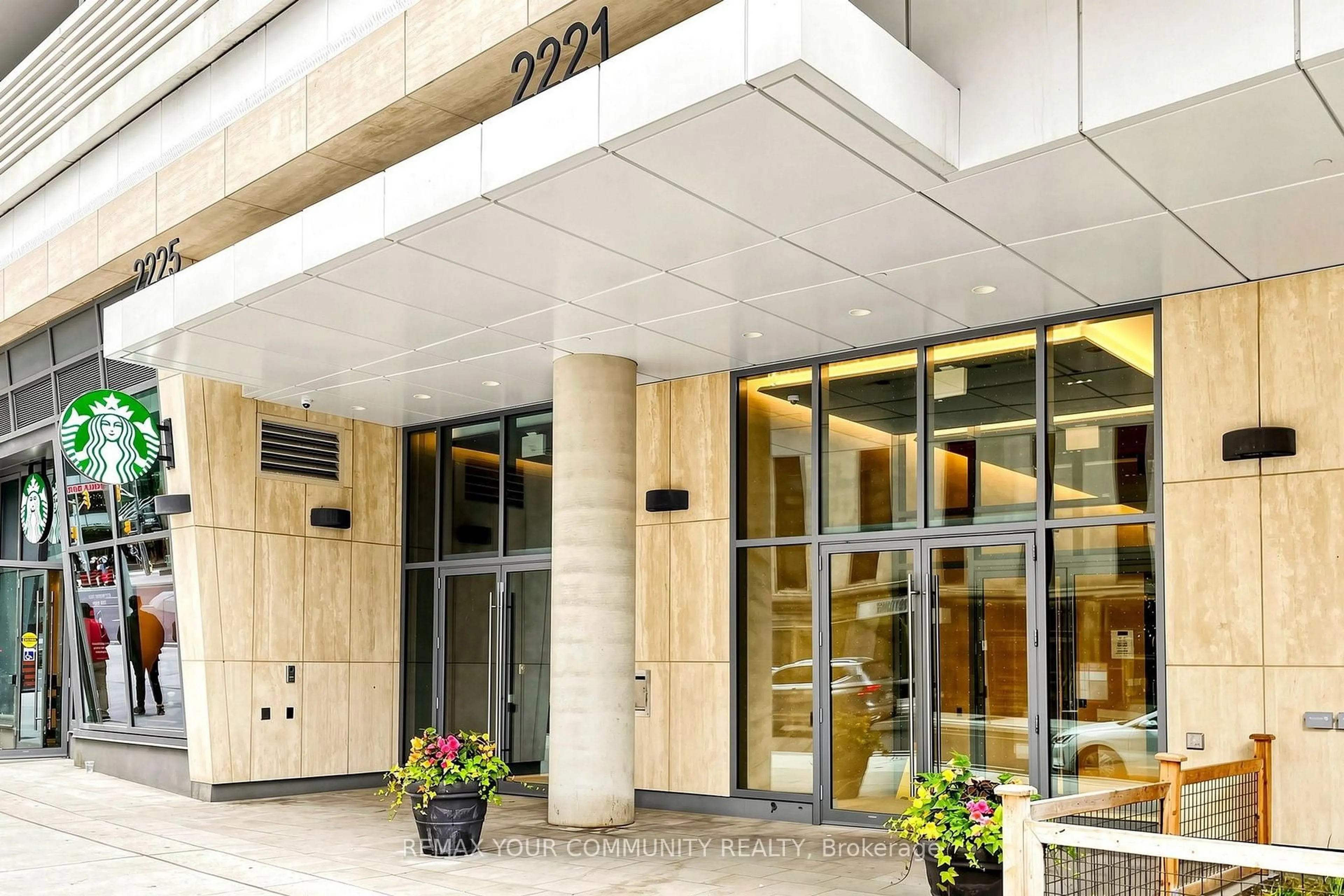 Unknown for 2221 Yonge St #2709, Toronto Ontario M4S 2B8