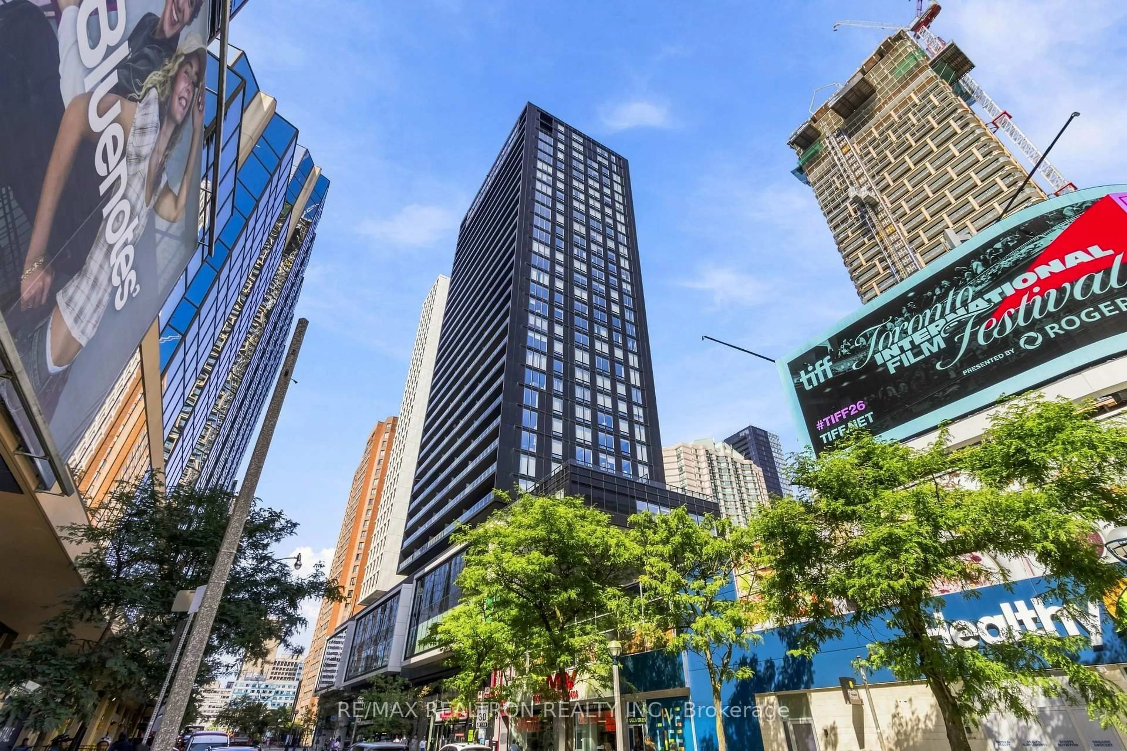 Unknown for 20 Edward St #813, Toronto Ontario M5G 0C5