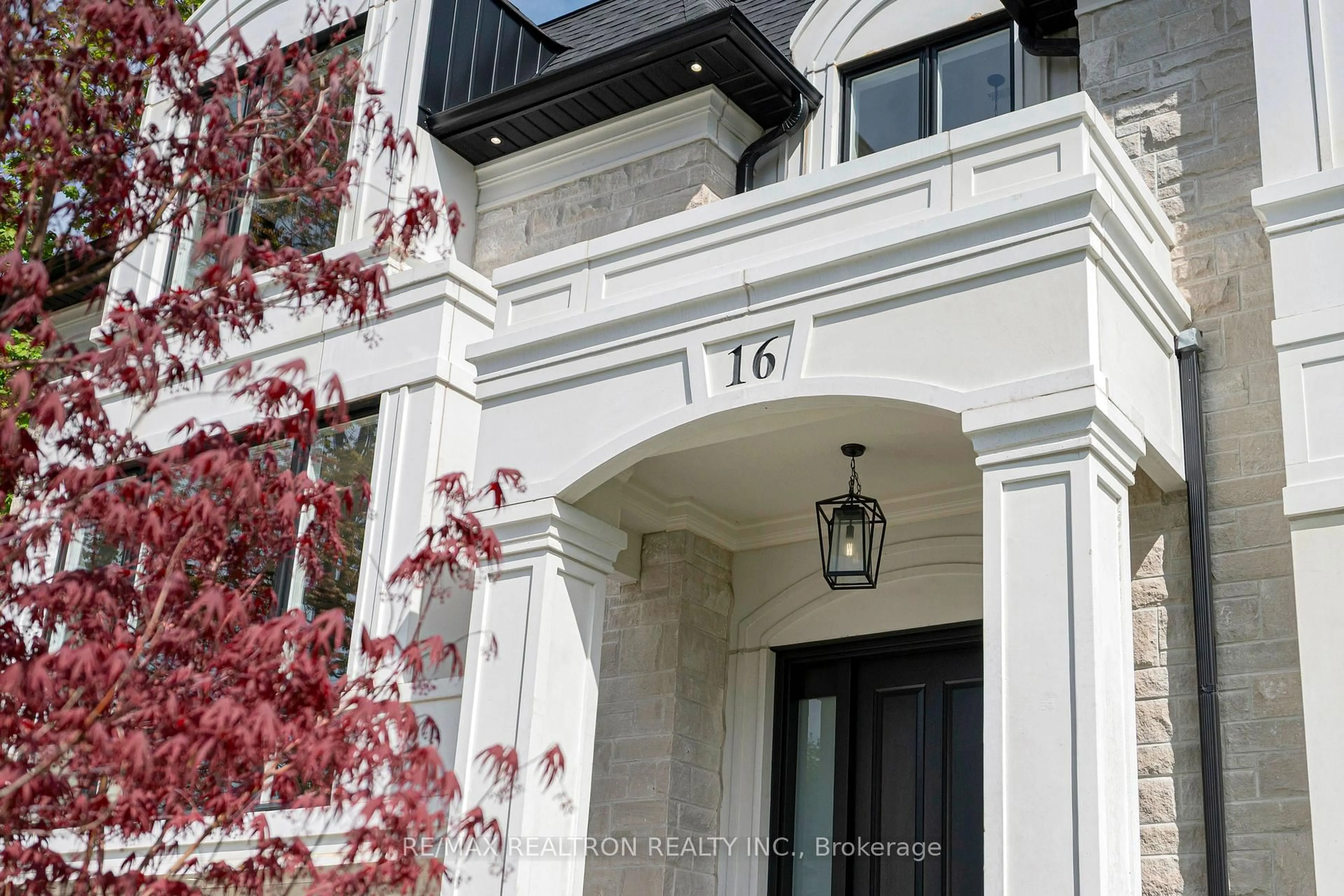 Unknown for 16 Ballyronan Rd, Toronto Ontario M3B 1V1