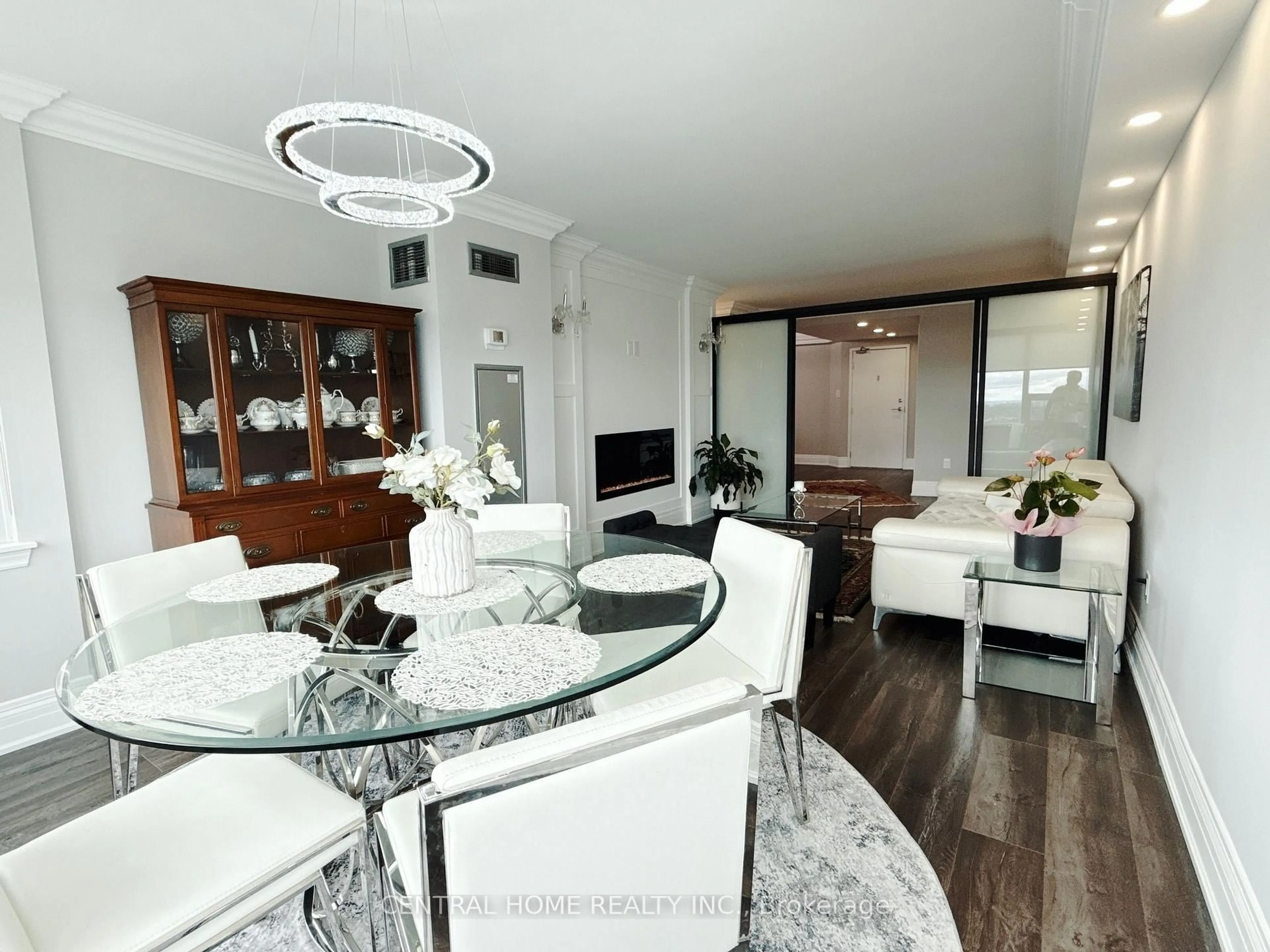 Unknown for 55 Skymark Dr #2703, Toronto Ontario M2H 3N4