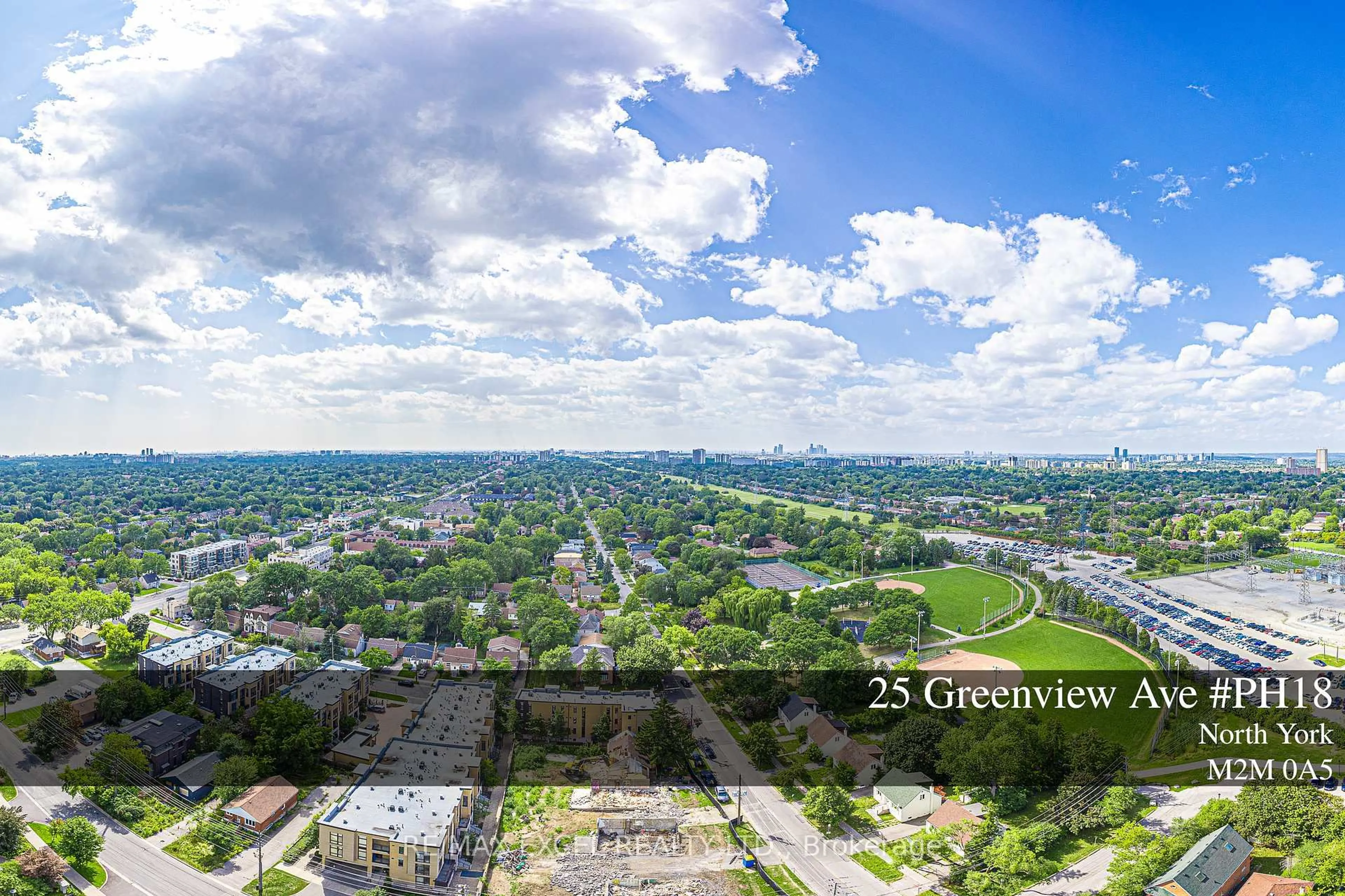 A pic from outside/outdoor area/front of a property/back of a property/a pic from drone, city buildings view from balcony for 25 Greenview Ave #PH 18, Toronto Ontario M2M 0A5