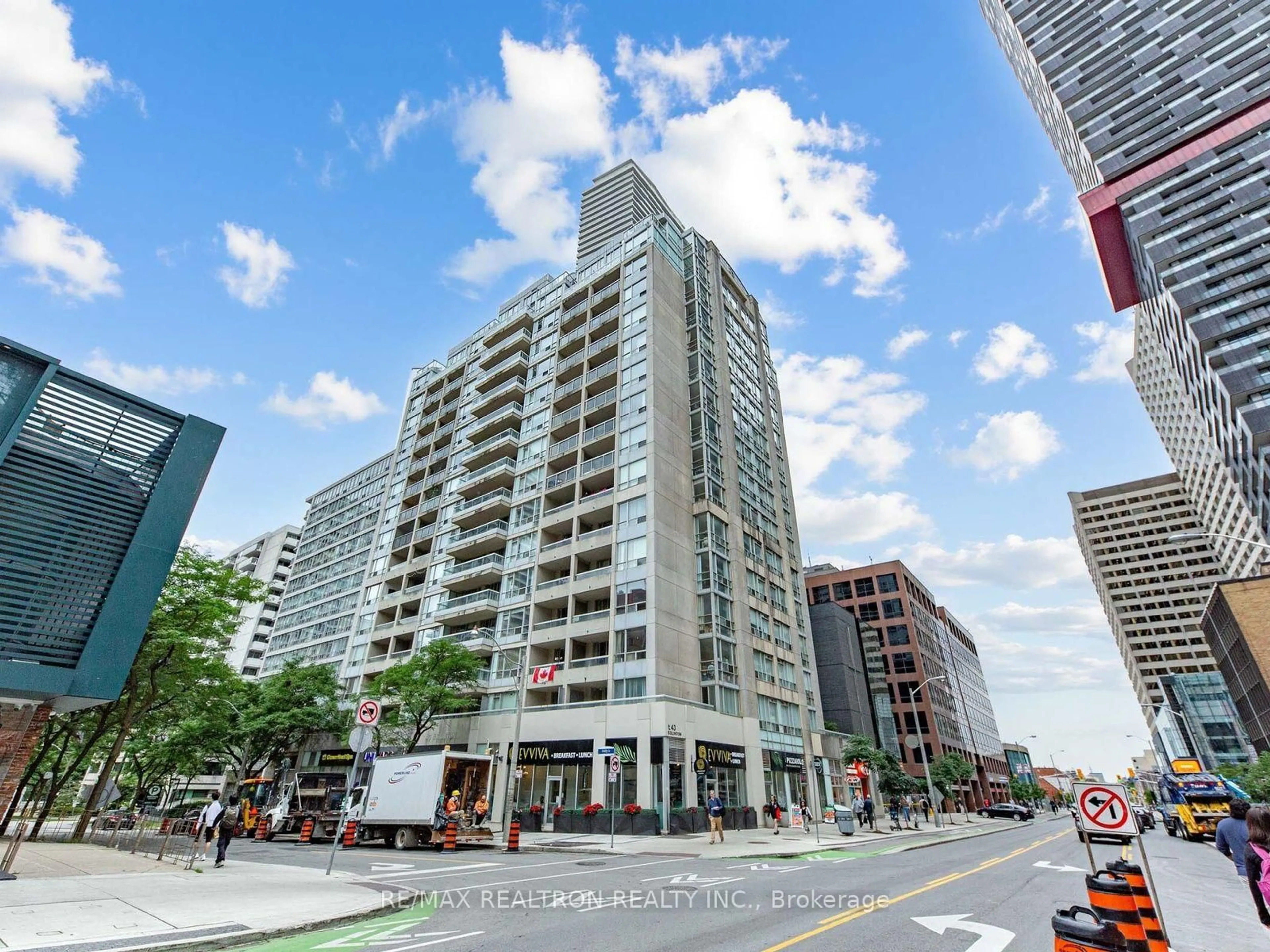 Unknown for 43 Eglinton Ave #510, Toronto Ontario M4P 1A5