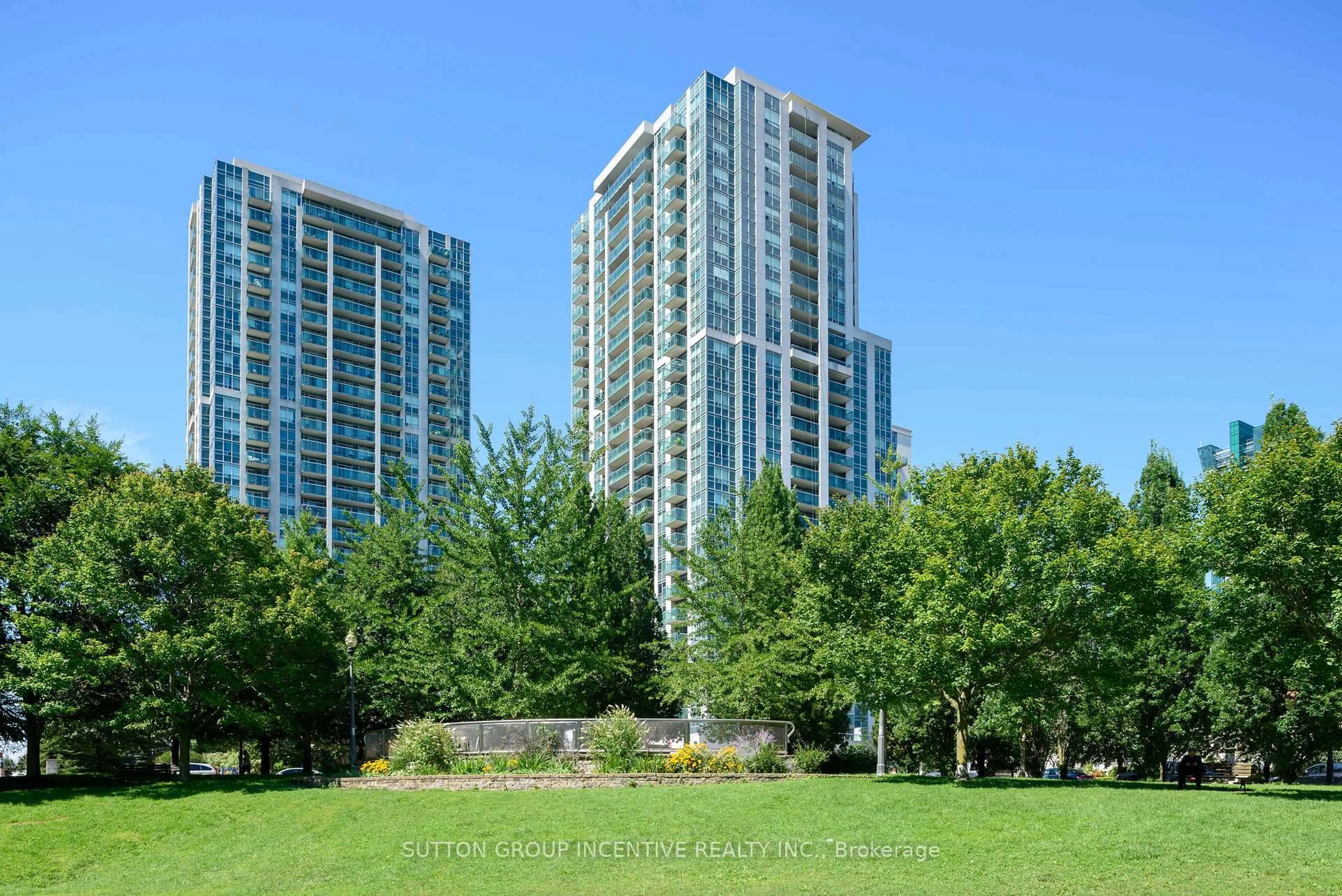 A pic from outside/outdoor area/front of a property/back of a property/a pic from drone, city buildings view from balcony for 18 Harrison Garden Blvd #2409, Toronto Ontario M2N 7J7