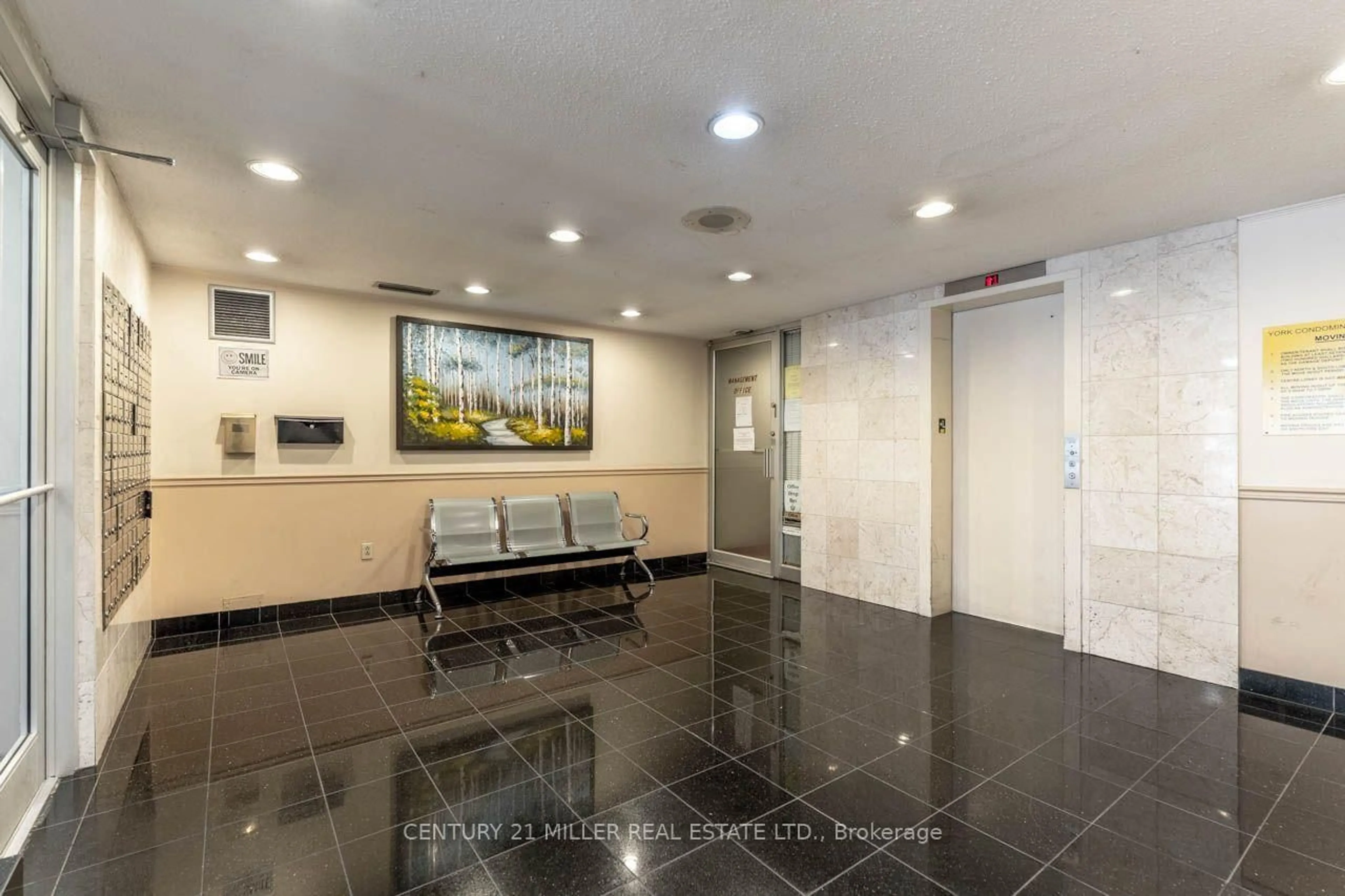Unknown for 165 Cherokee Blvd #199, Toronto Ontario M2J 4T7