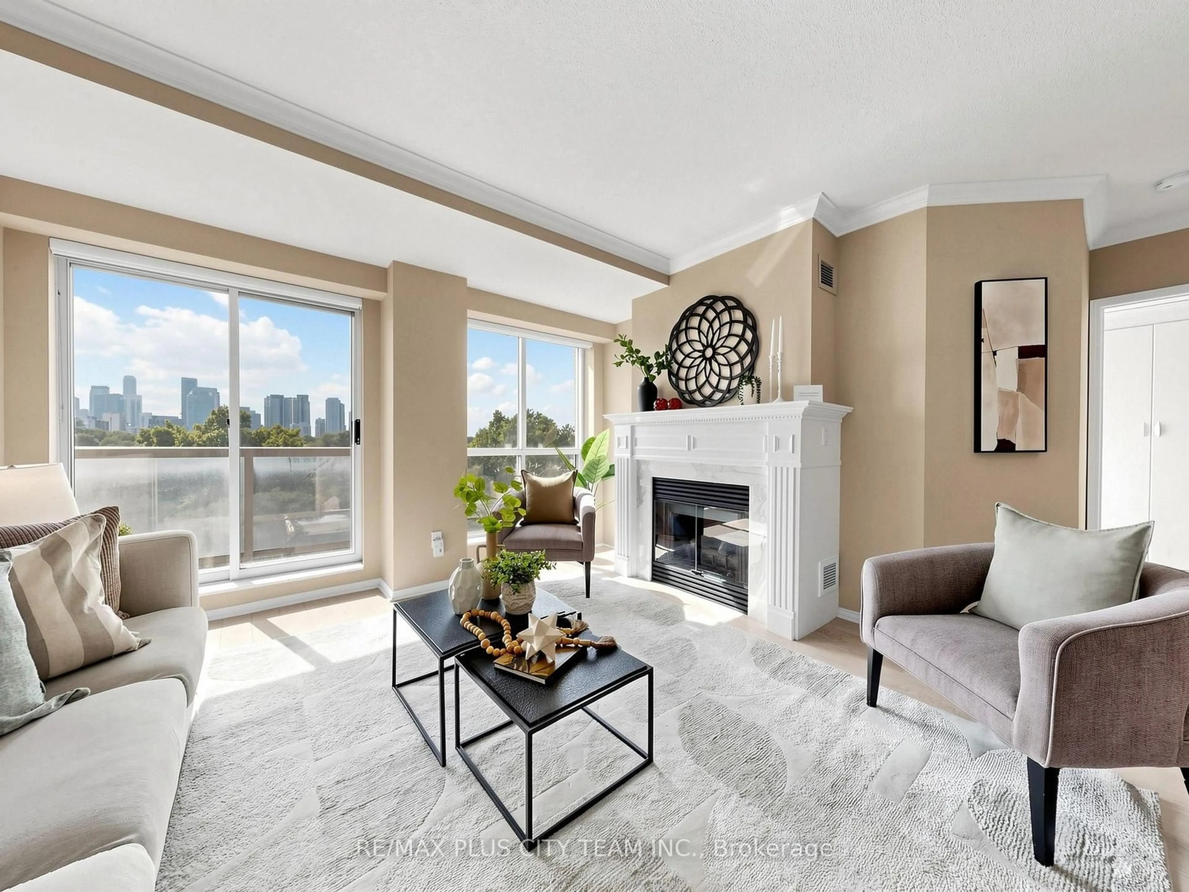 Living room with furniture, unknown for 1818 Bayview Ave #701, Toronto Ontario M4G 4G6
