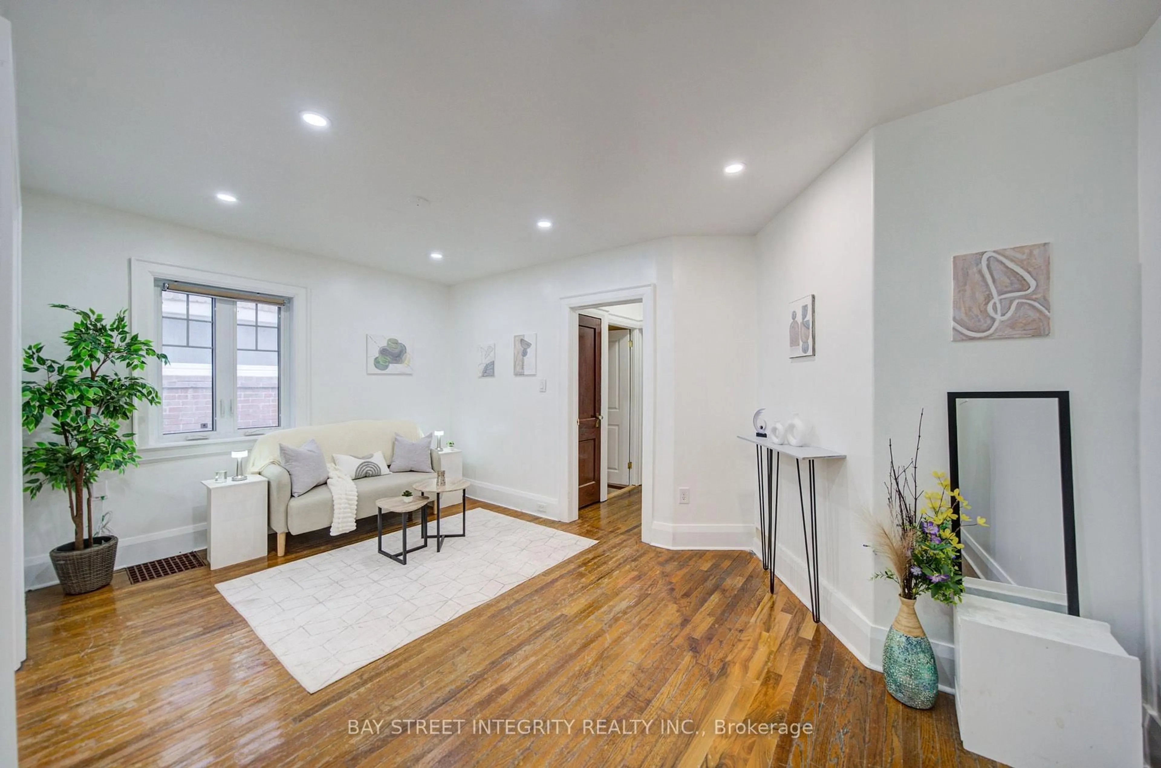 Unknown for 11 Glenora Ave, Toronto Ontario M6C 3Y2