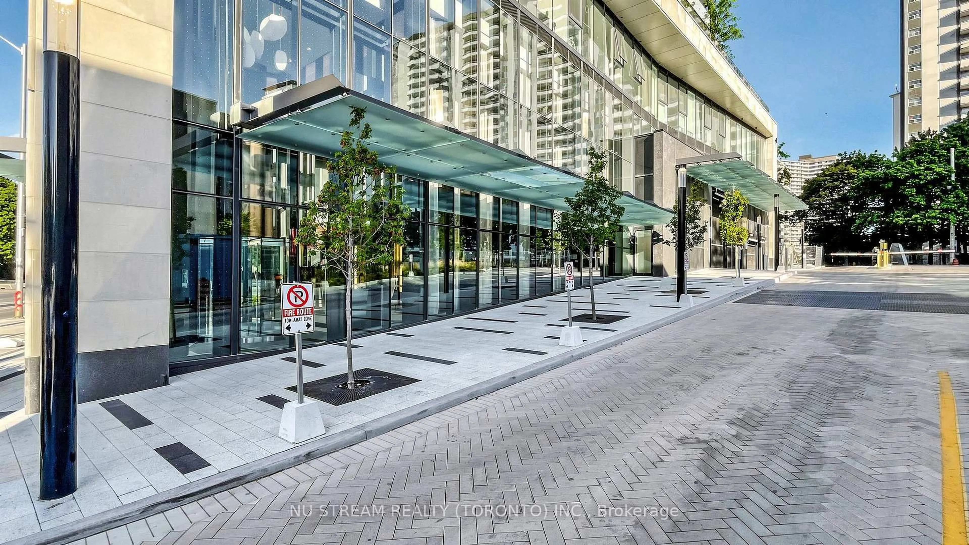 Unknown for 575 Bloor St #2708, Toronto Ontario M4W 0B2