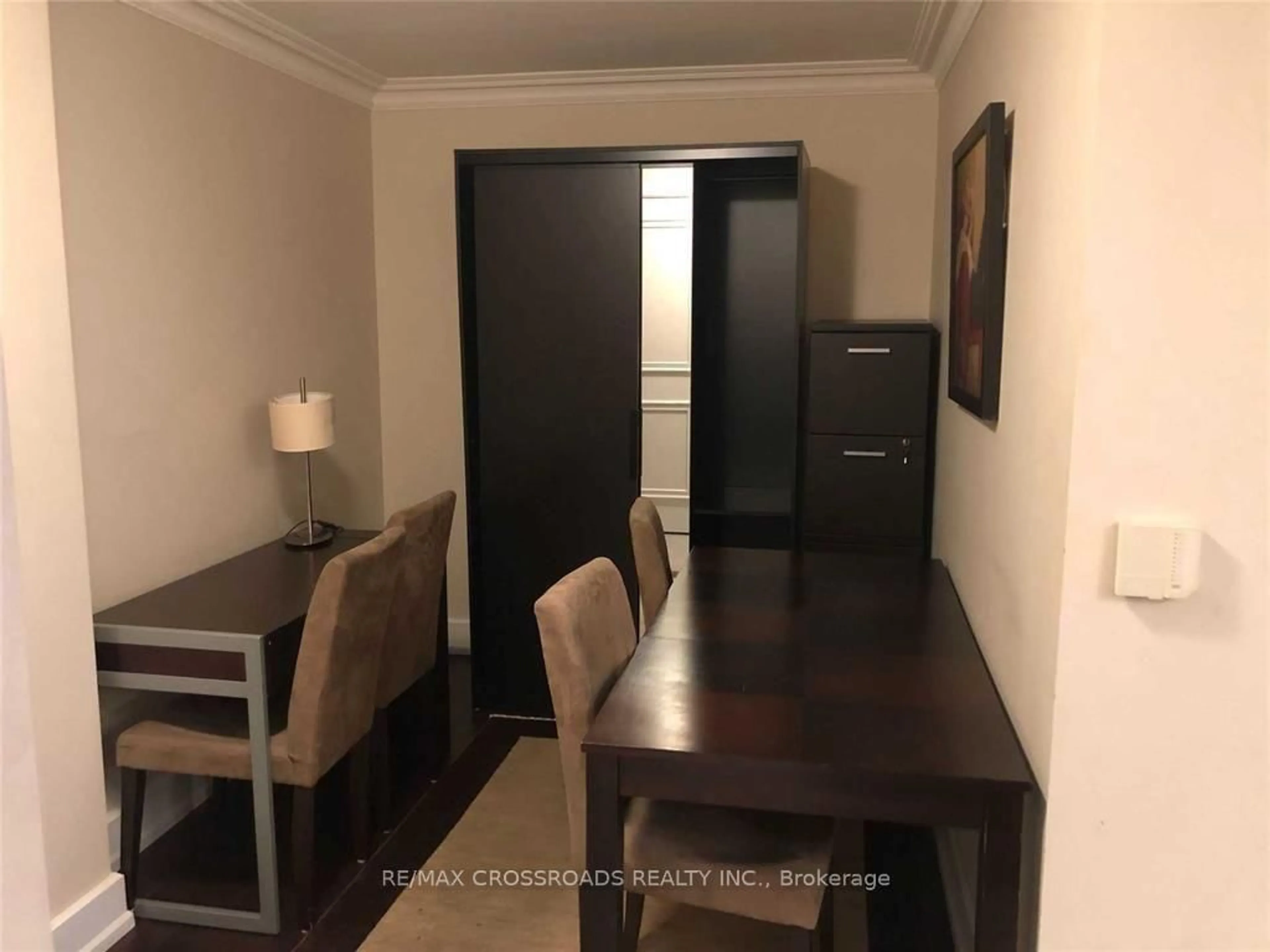 Unknown for 650 Sheppard Ave #530, Toronto Ontario M2K 3E4