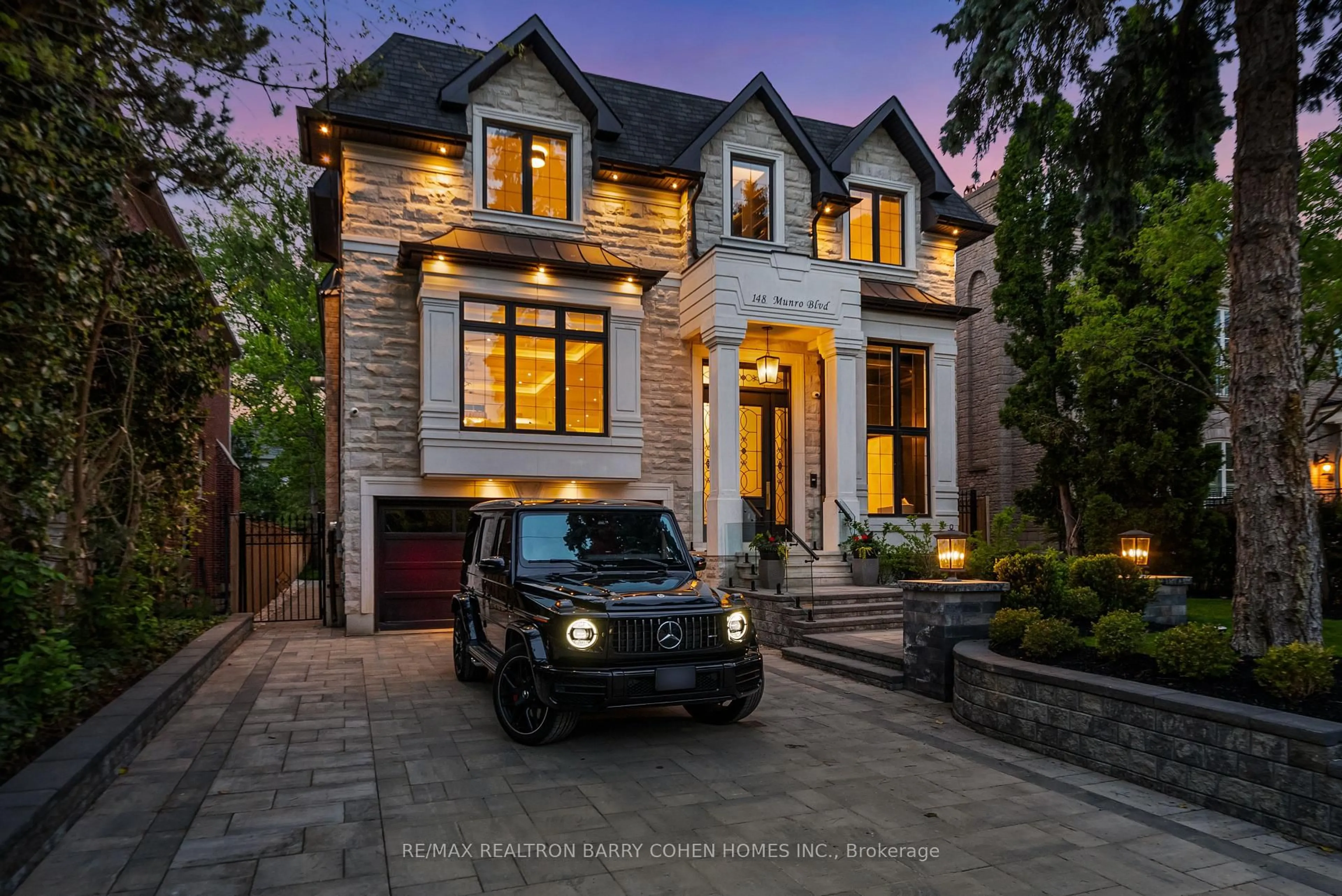 Home with brick exterior material, street for 148 Munro Blvd, Toronto Ontario M2P 1C8