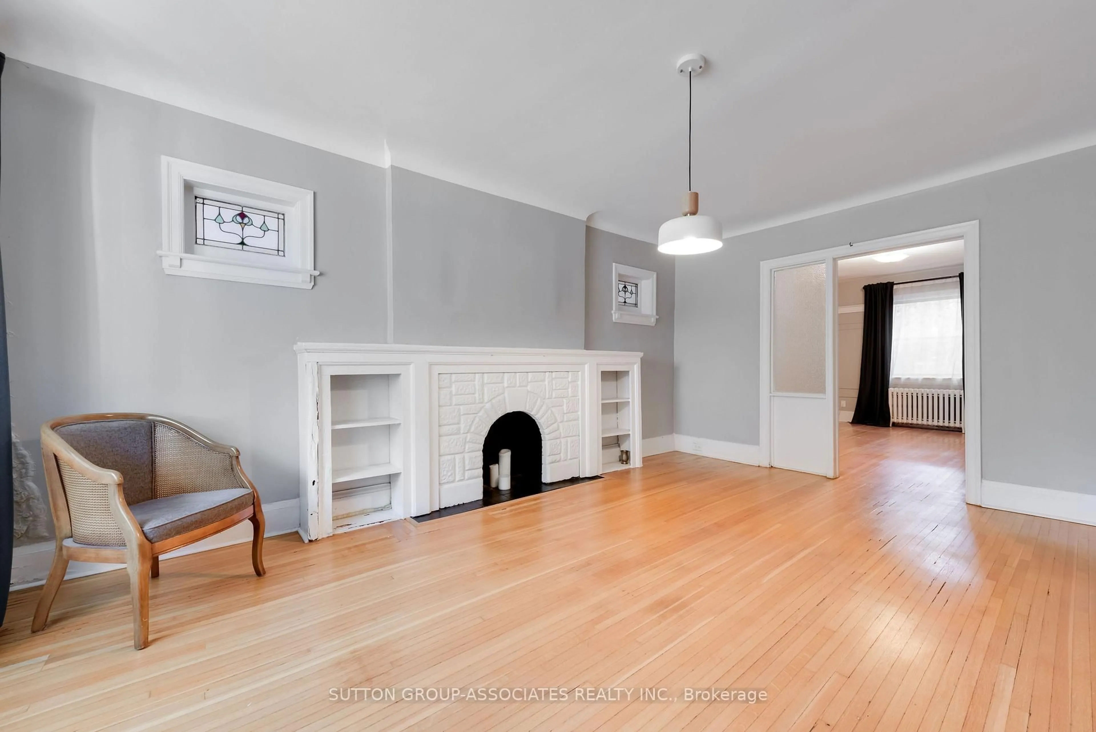 Living room with furniture, unknown for 76 St Annes Rd, Toronto Ontario M6J 3J9