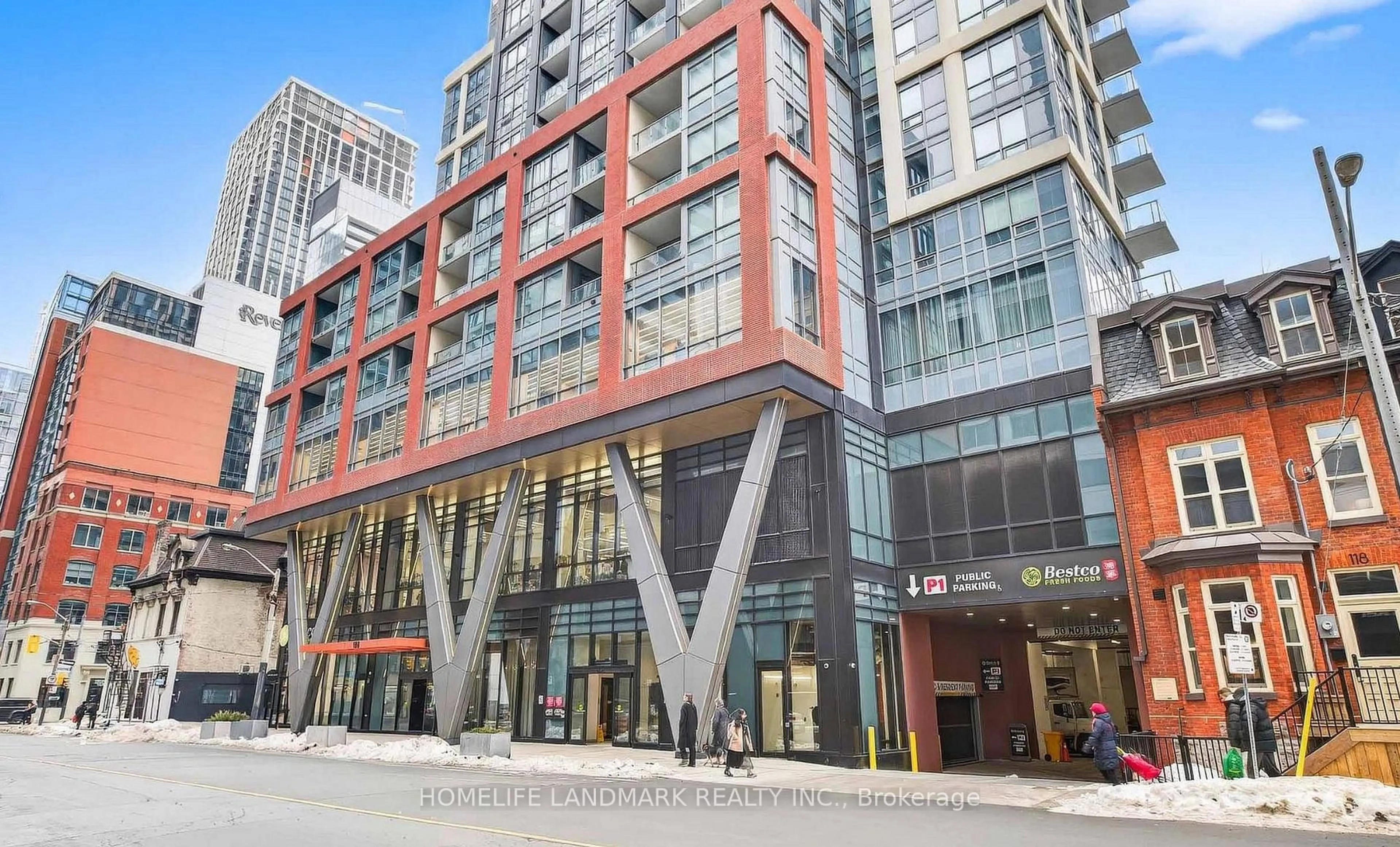 Indoor foyer for 108 Peter St #5002, Toronto Ontario M5V 0W2