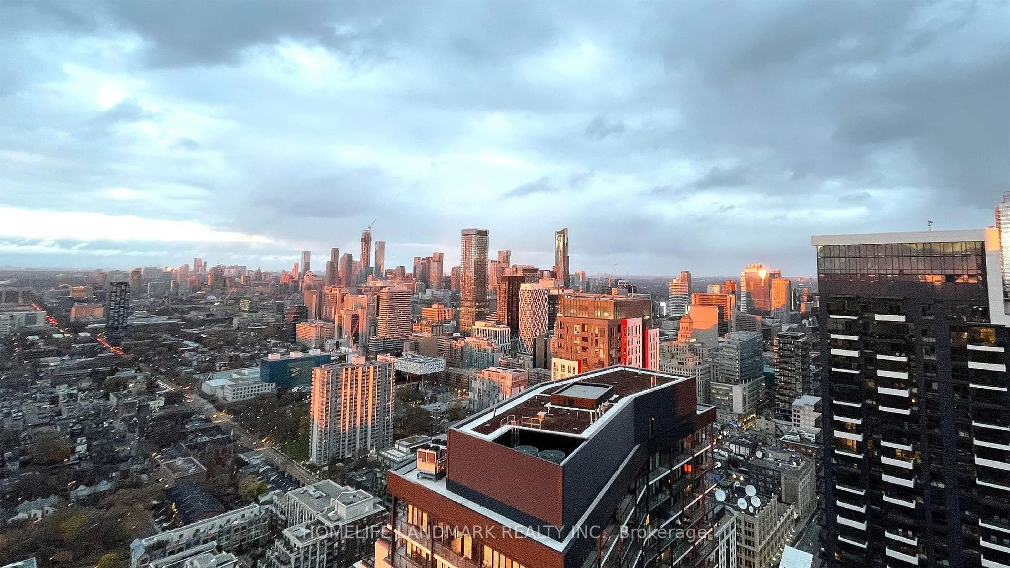 A pic from outside/outdoor area/front of a property/back of a property/a pic from drone, city buildings view from balcony for 108 Peter St #5002, Toronto Ontario M5V 0W2
