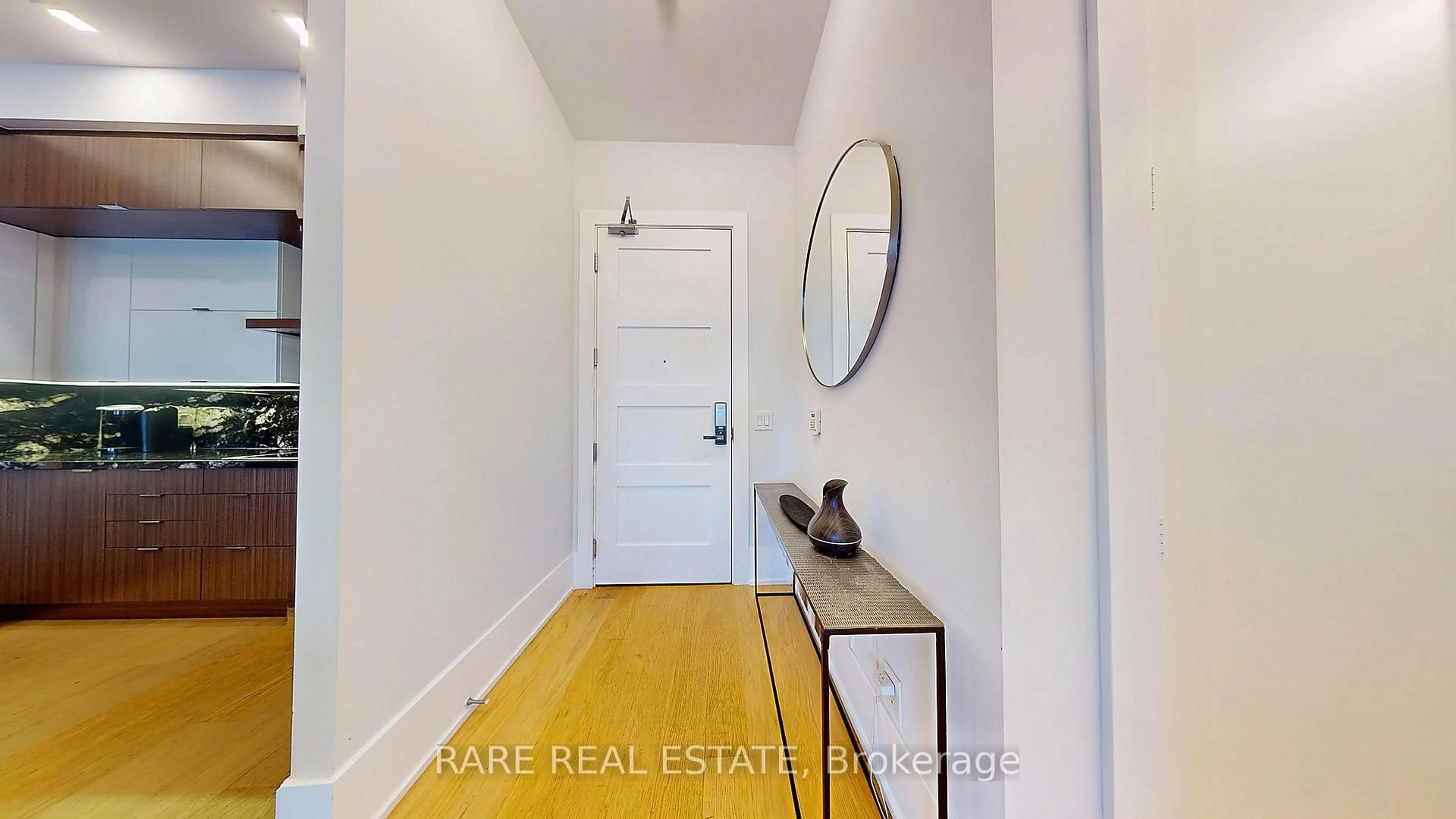 Indoor entryway for 300 Front St #4902, Toronto Ontario M5V 0E9