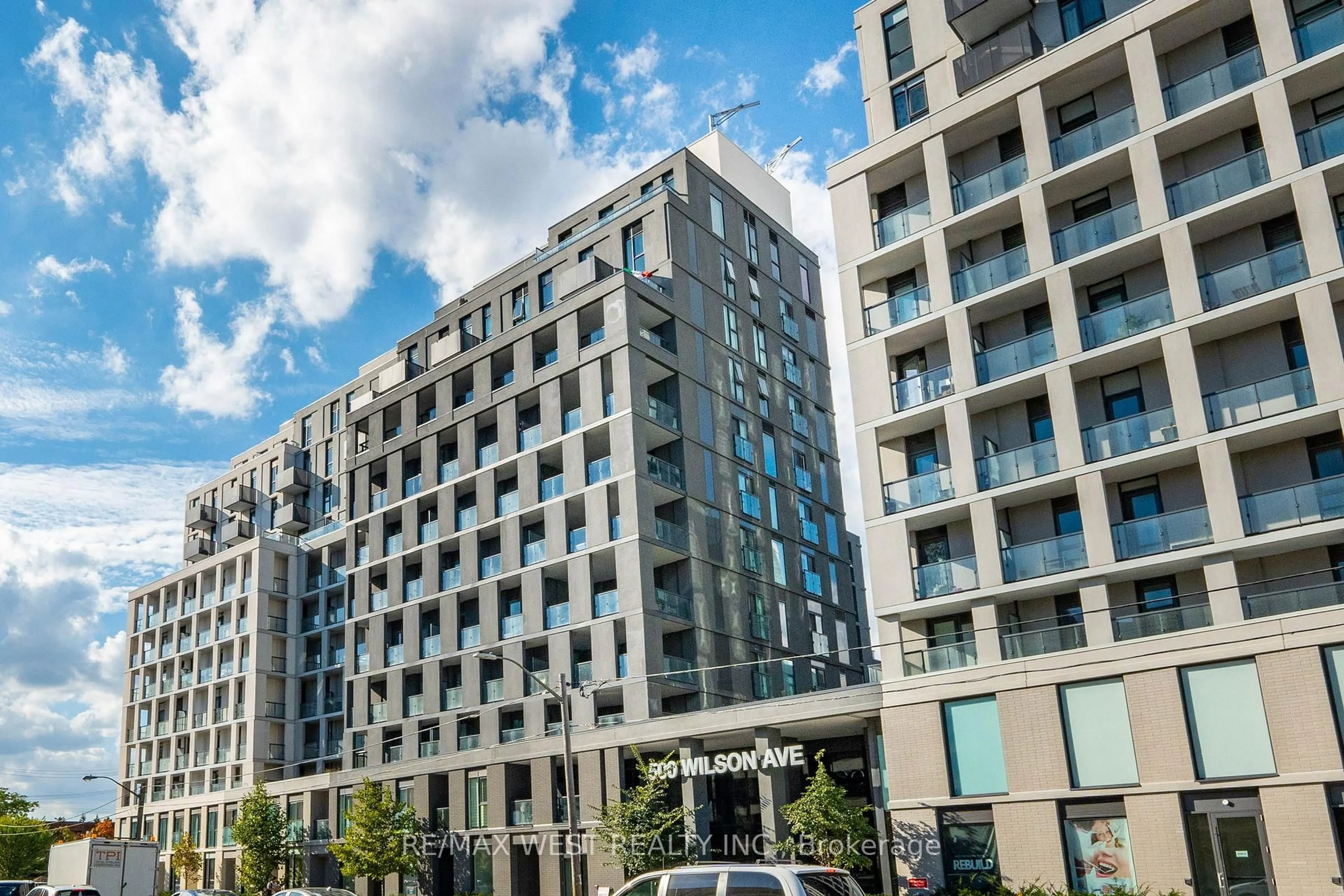 Patio, building for 500 Wilson Ave #721, Toronto Ontario M3H 5Y9