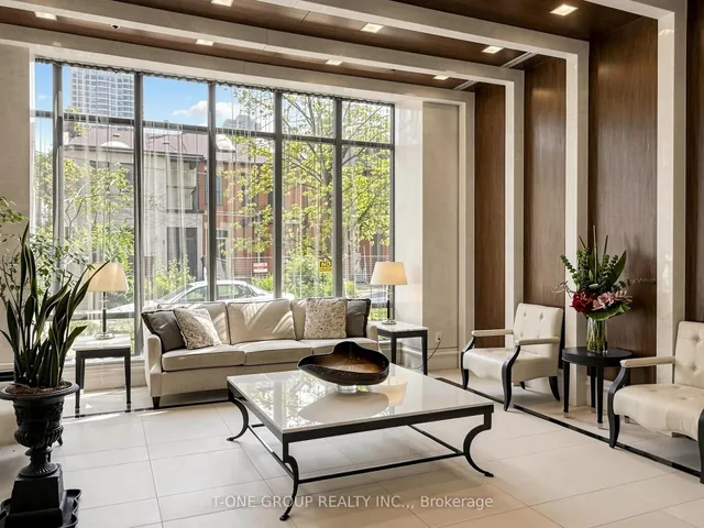 28 Linden St #1707, Toronto 5