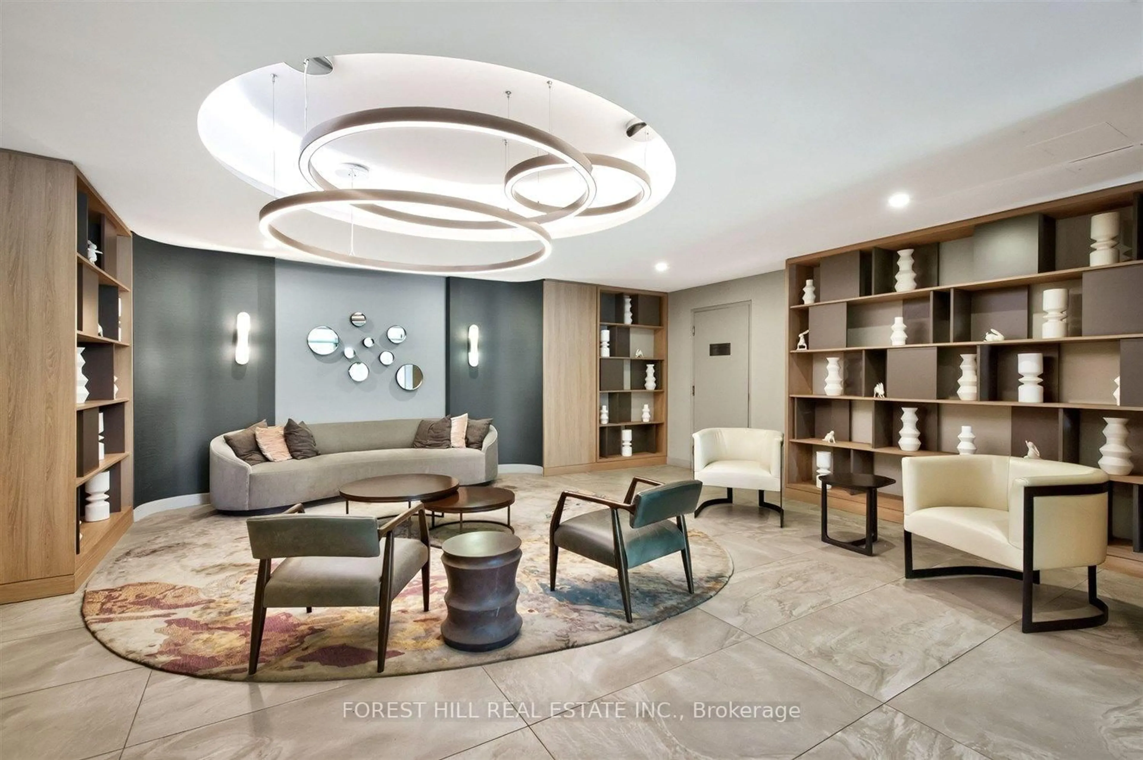 Lobby for 20 Collier St #903, Toronto Ontario M4W 3Y4