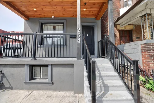 234 Lansdowne Ave, Toronto 2