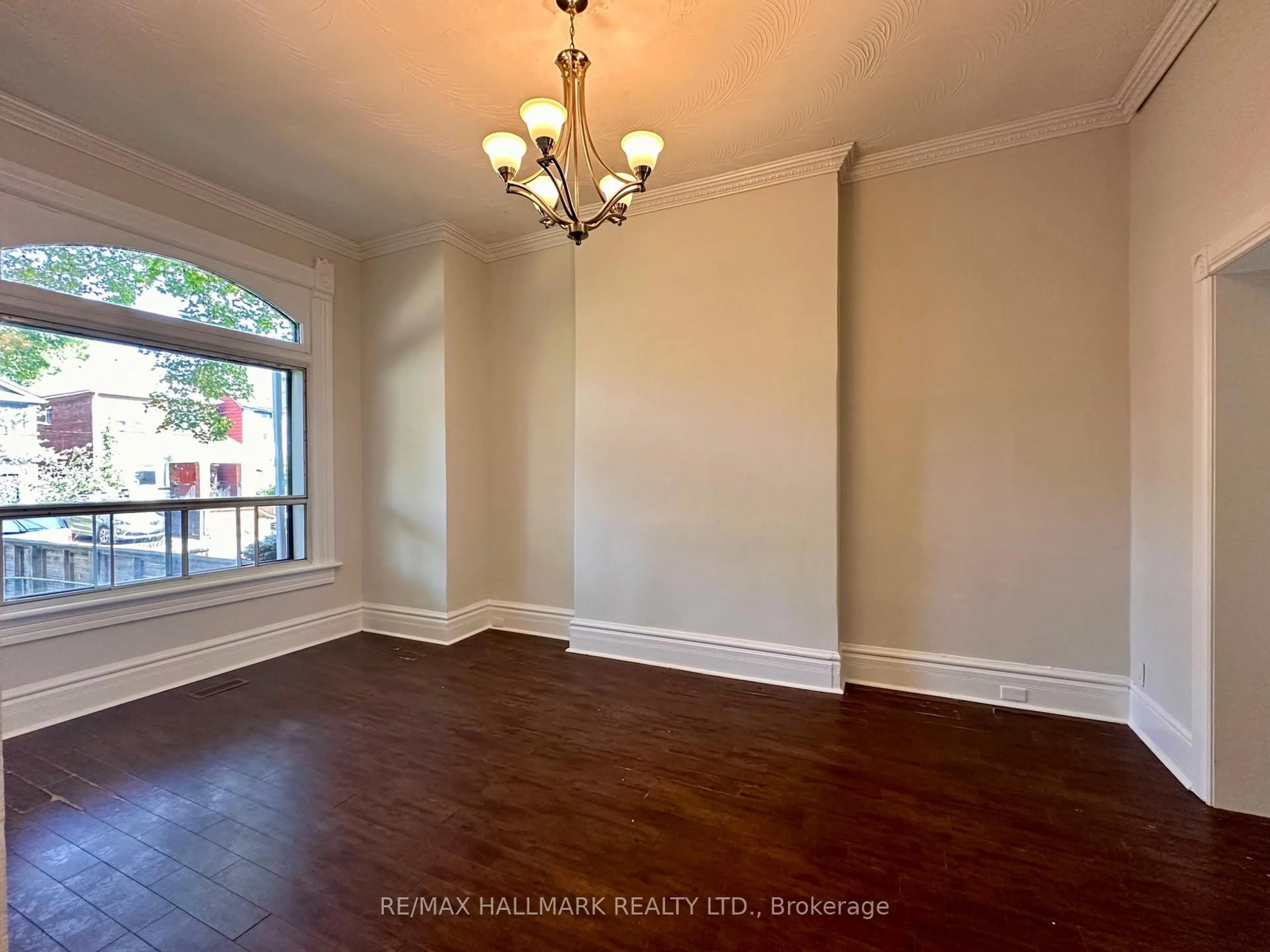 Dining room, unknown for 128 Brunswick Ave, Toronto Ontario M5S 2M2