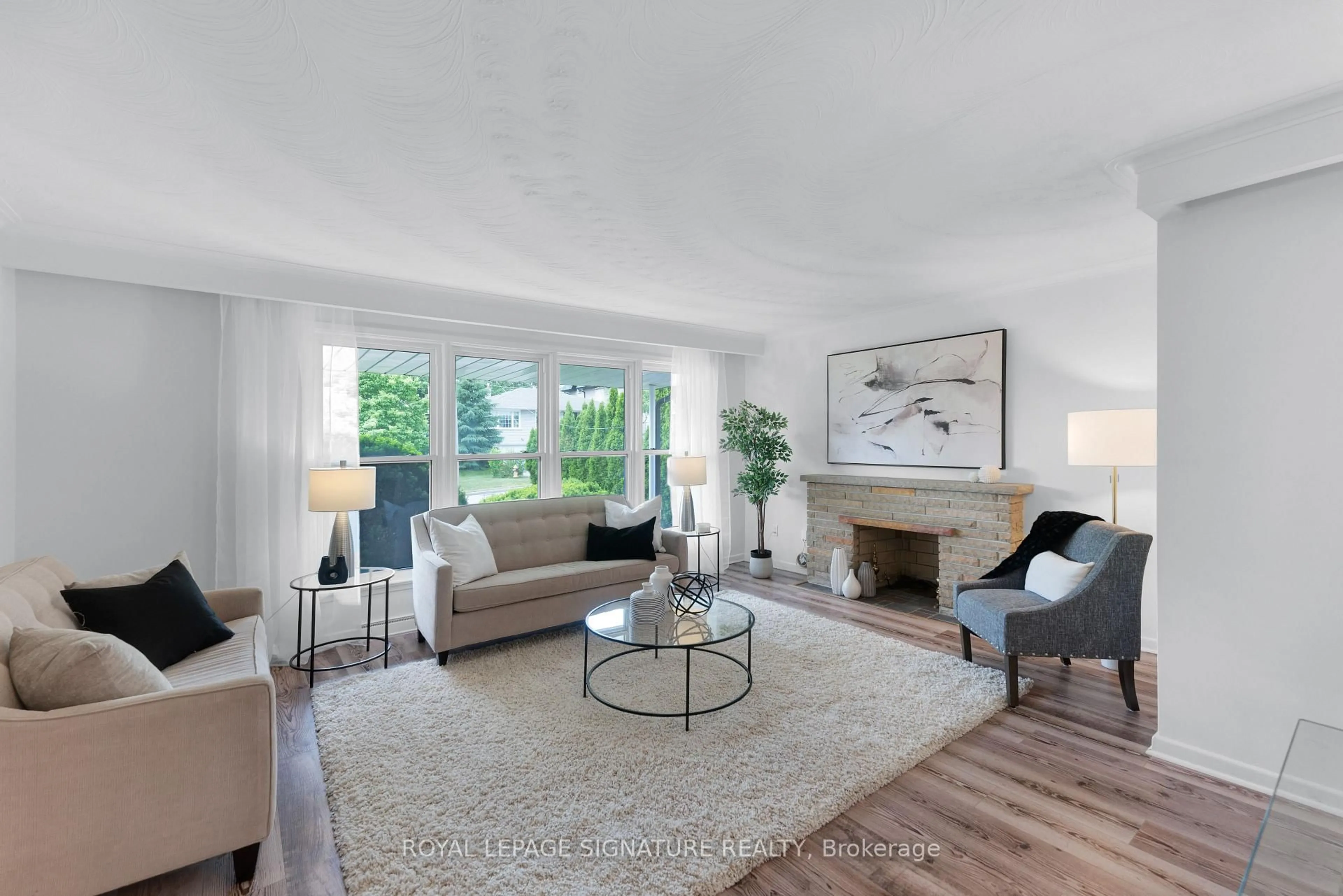 Living room with furniture, unknown for 43 Viamede Cres, Toronto Ontario M2K 2A7