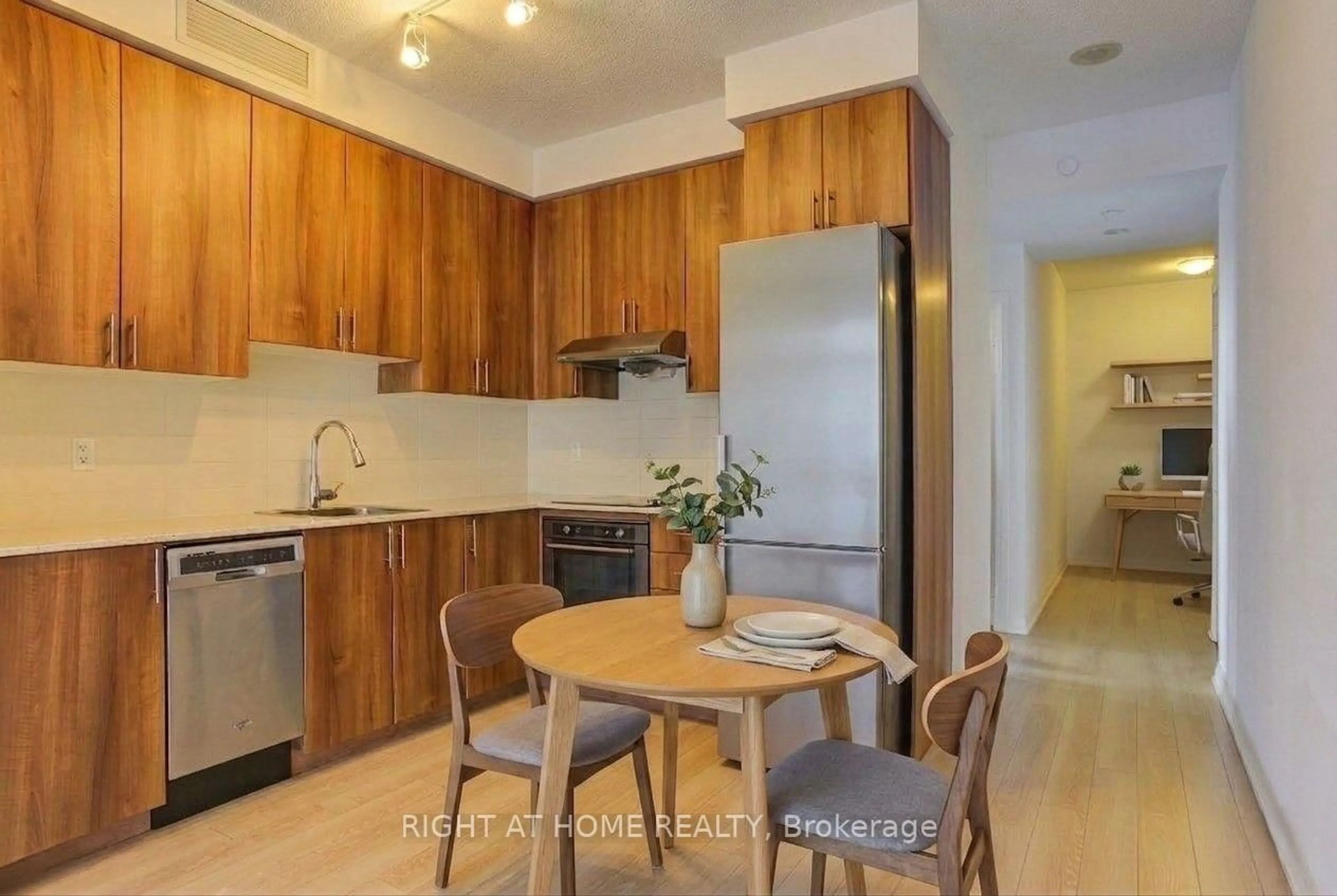 Standard kitchen, unknown for 55 Ann O'reilly Rd #1702, Toronto Ontario M2J 0E1