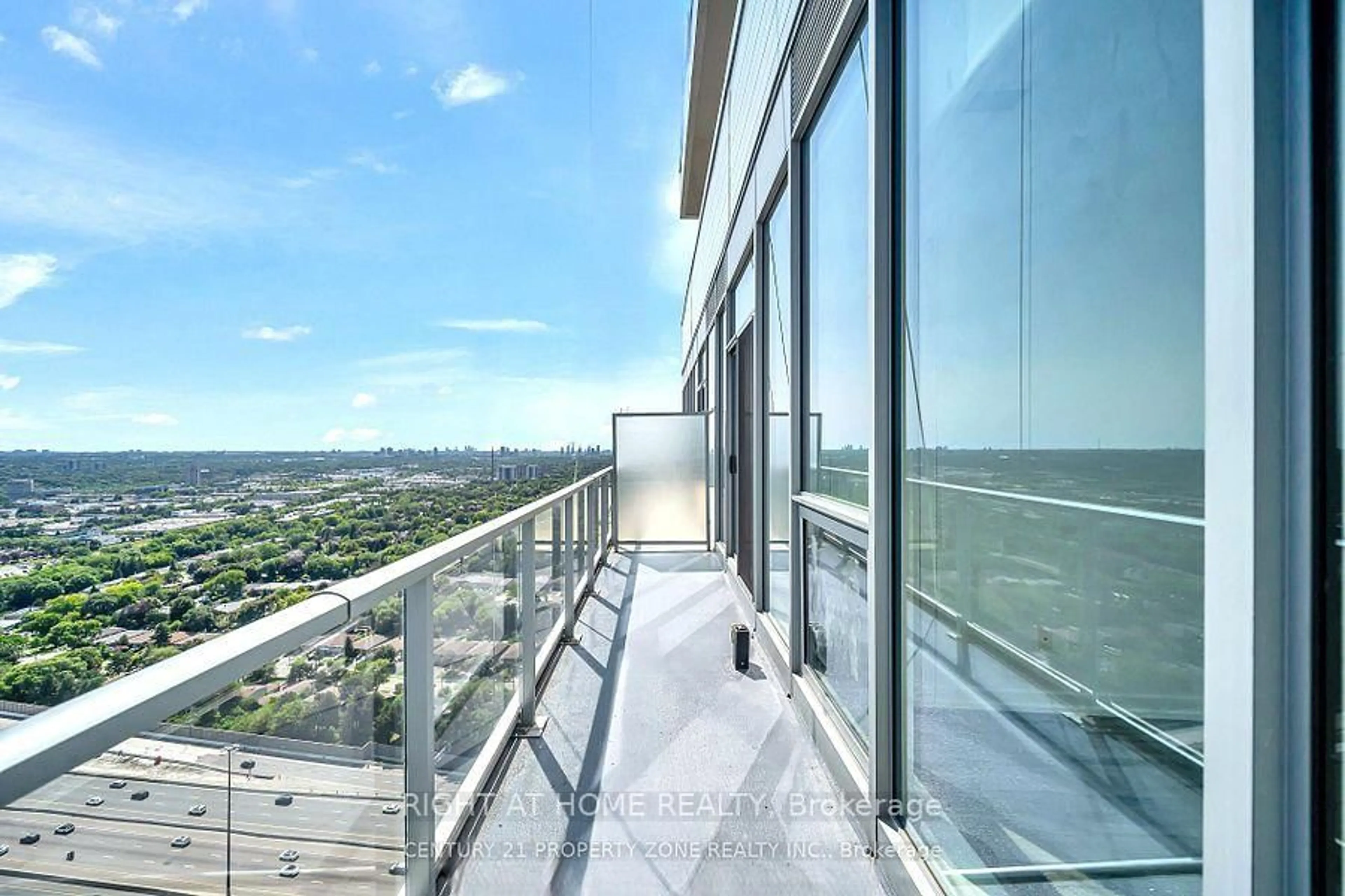 Balcony in the apartment, water/lake/river/ocean view for 115 McMahon Dr #1005, Toronto Ontario M2K 0E3