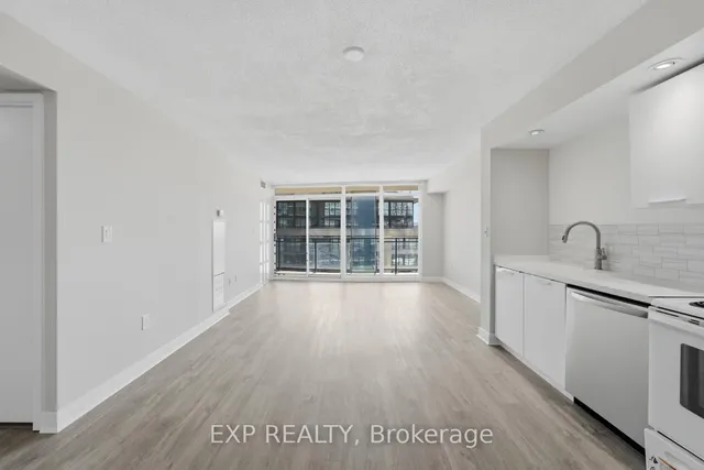25 Capreol Crt #810, Toronto 2