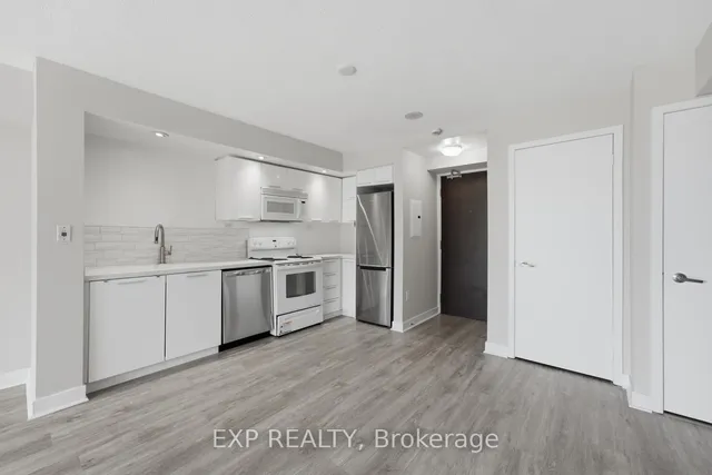 25 Capreol Crt #810, Toronto 4