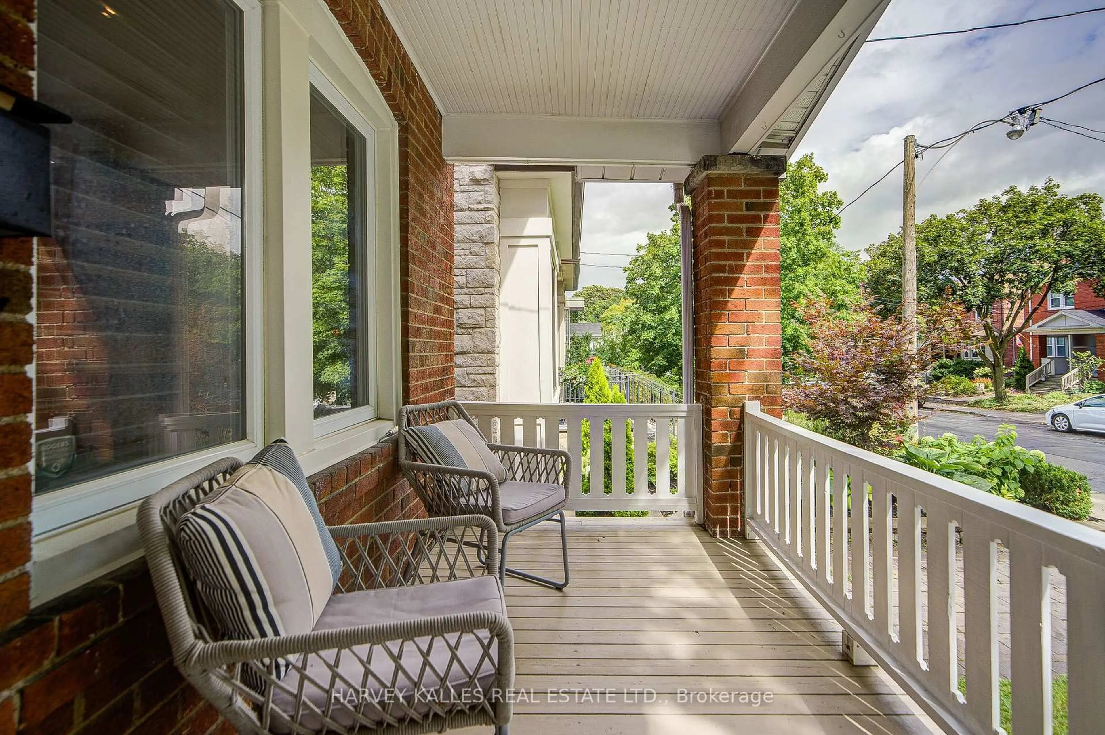 Patio, street for 164 Douglas Ave, Toronto Ontario M5M 1G6