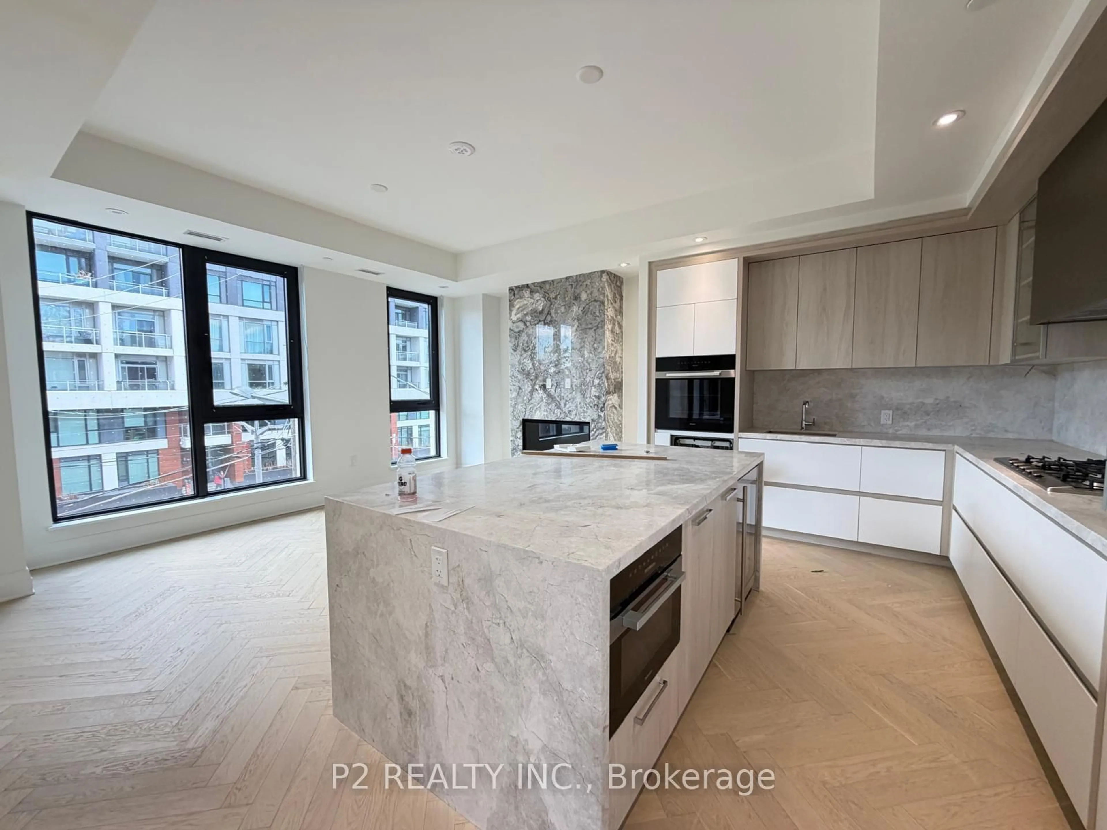 Open concept kitchen, unknown for 2 Forest Hill Rd #310, Toronto Ontario M4V 2L3