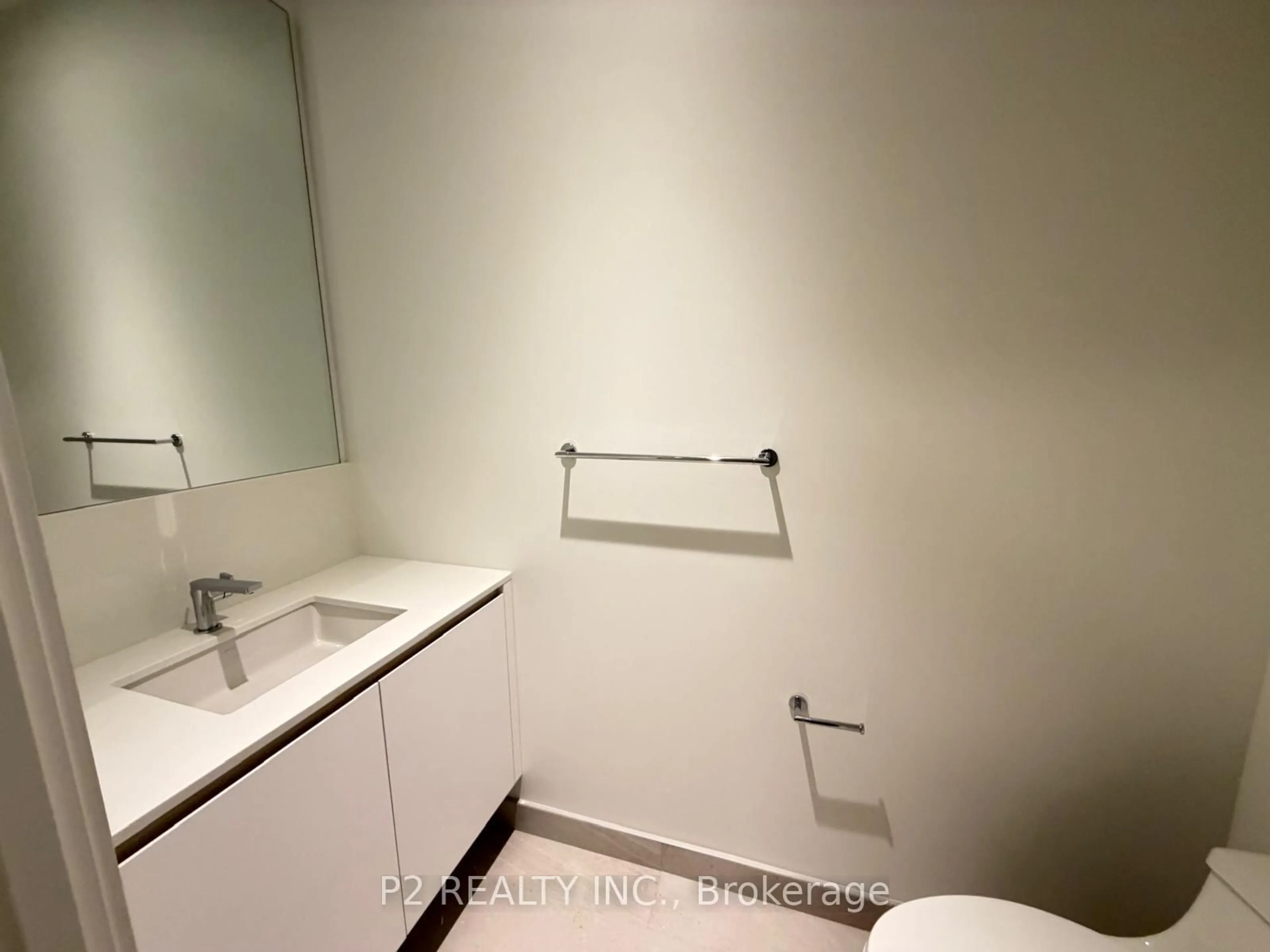 Standard bathroom, unknown for 2 Forest Hill Rd #310, Toronto Ontario M4V 2L3