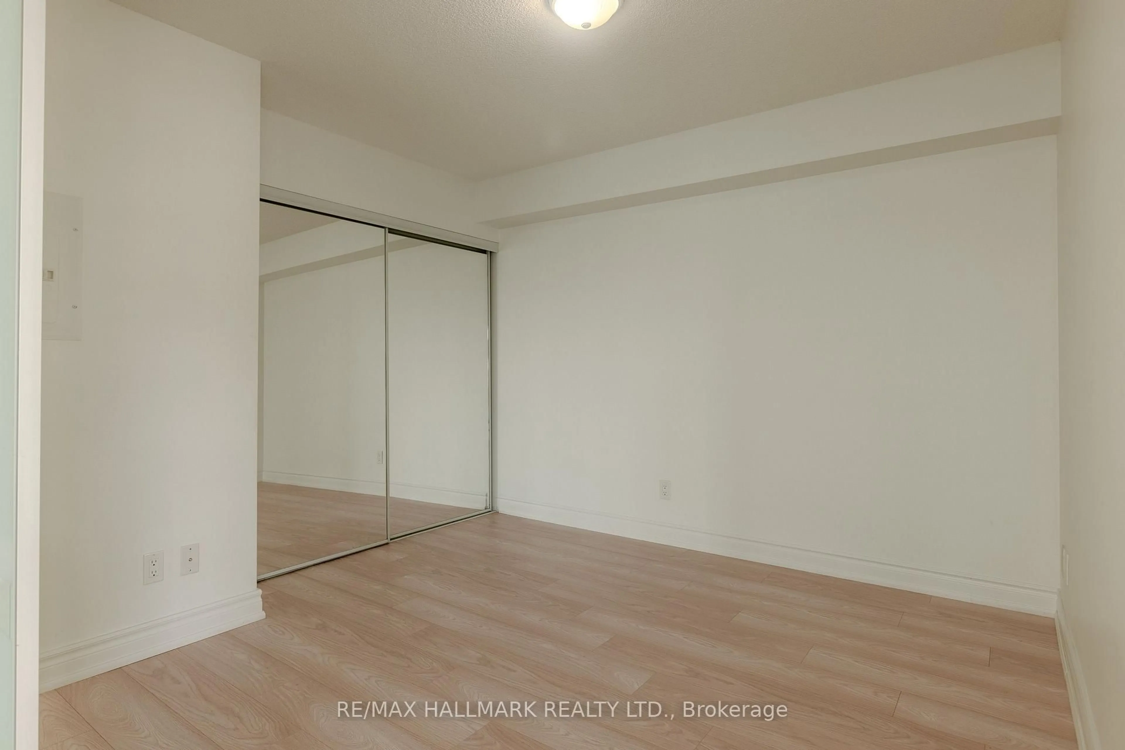 A pic of a room for 275 Yorkland Rd #802, Toronto Ontario M2J 0B4