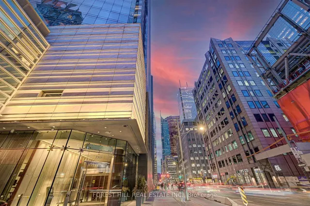 180 University Ave #2305, Toronto 4