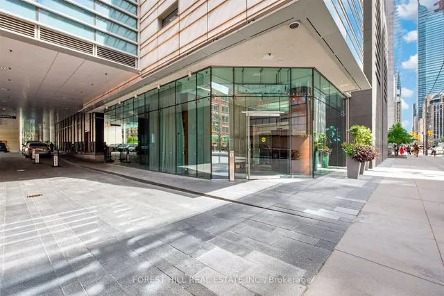 180 University Ave #2305, Toronto 5